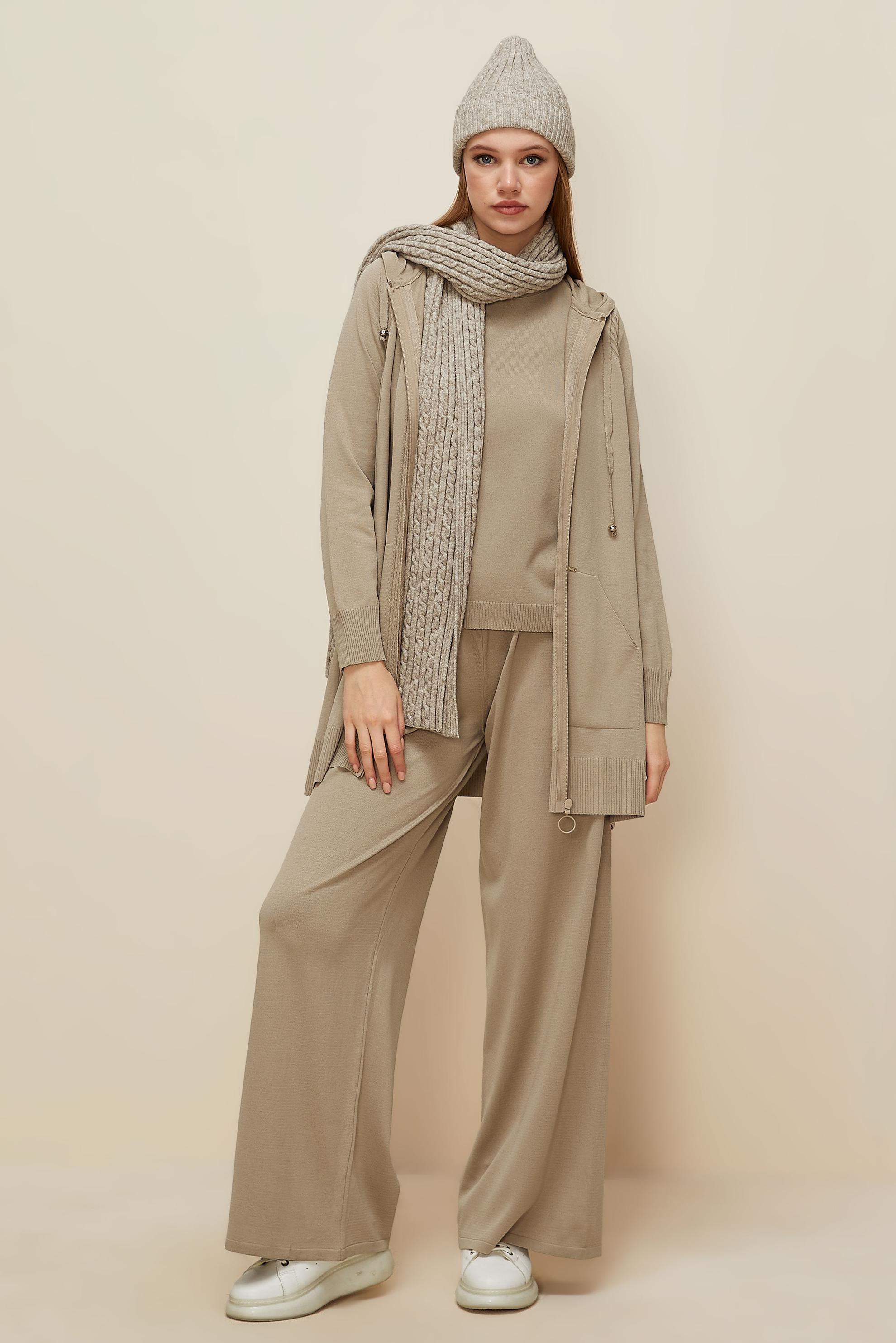 Tesettür giyim BEJ PANTOLONLU TRİKO TAKIM 45902