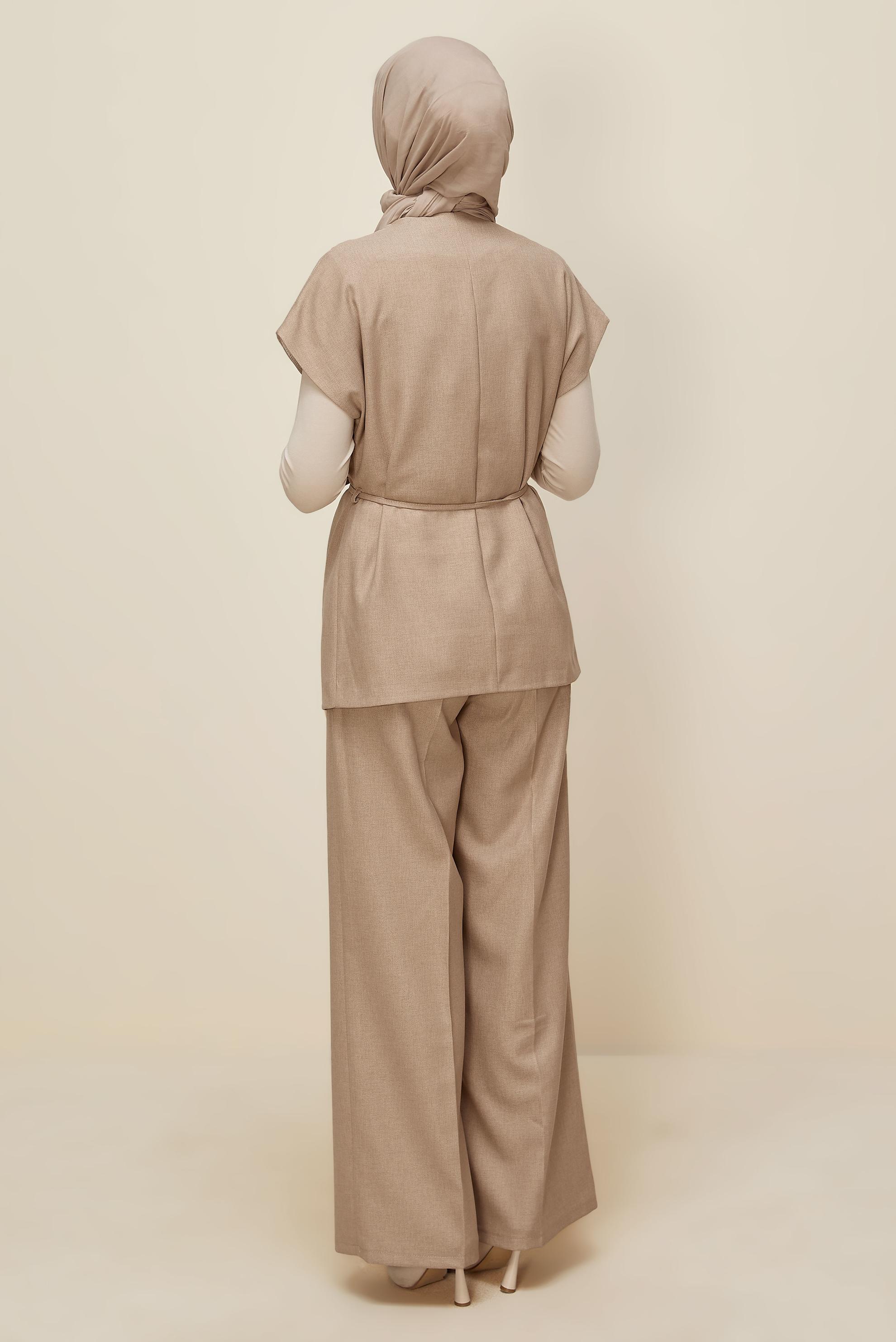 Vêtements hijab BEIGE TAILLEUR PANTALON CEINTURÉ 46020