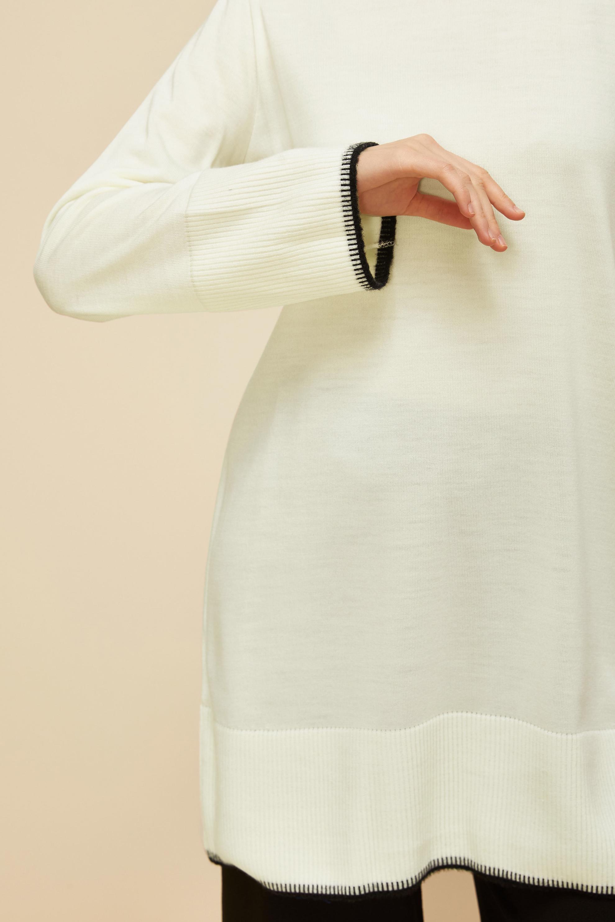 Tesettür giyim BEYAZ TRİKO TUNİK 45800