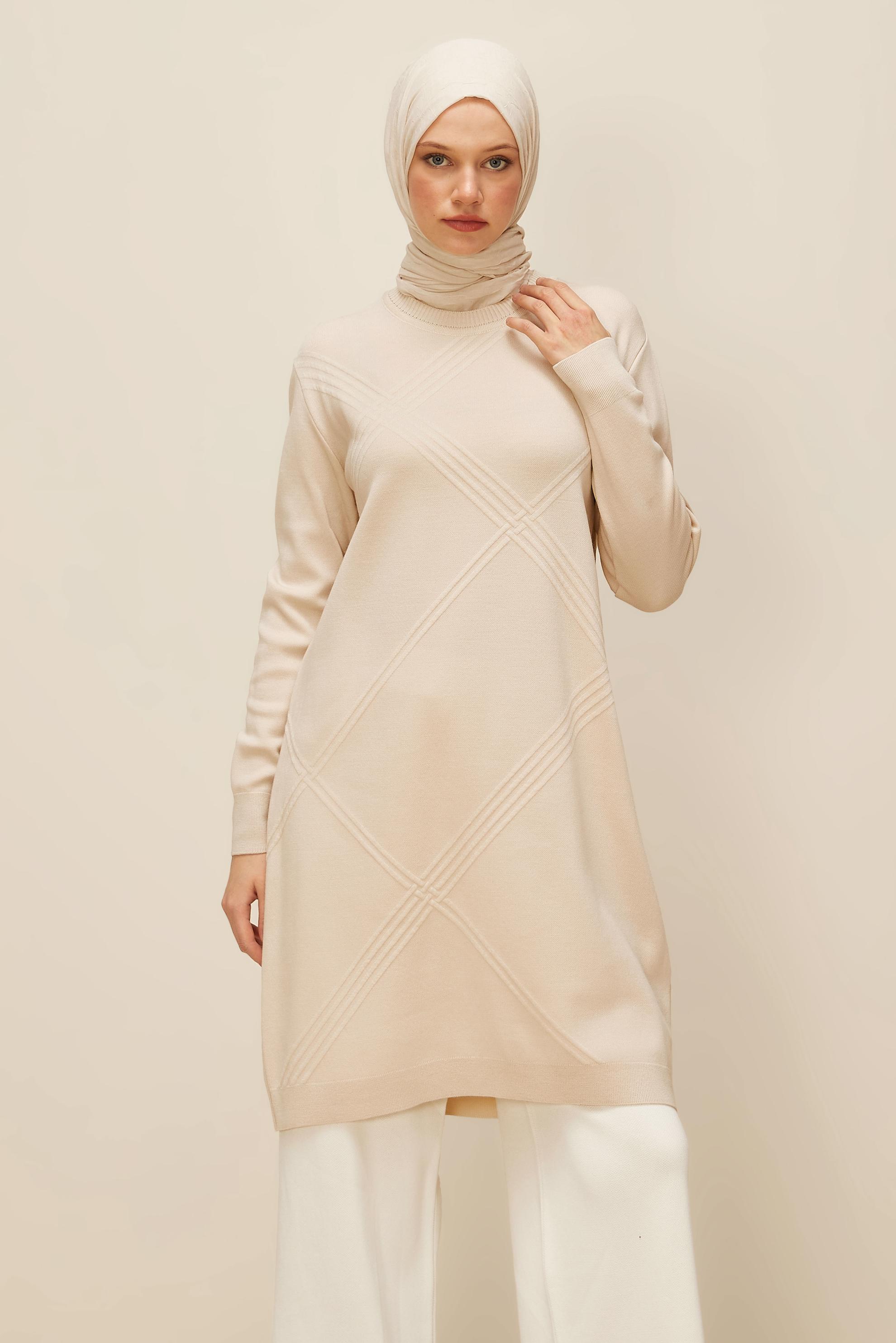 Tesettür giyim BEJ TRİKO TUNİK 45803