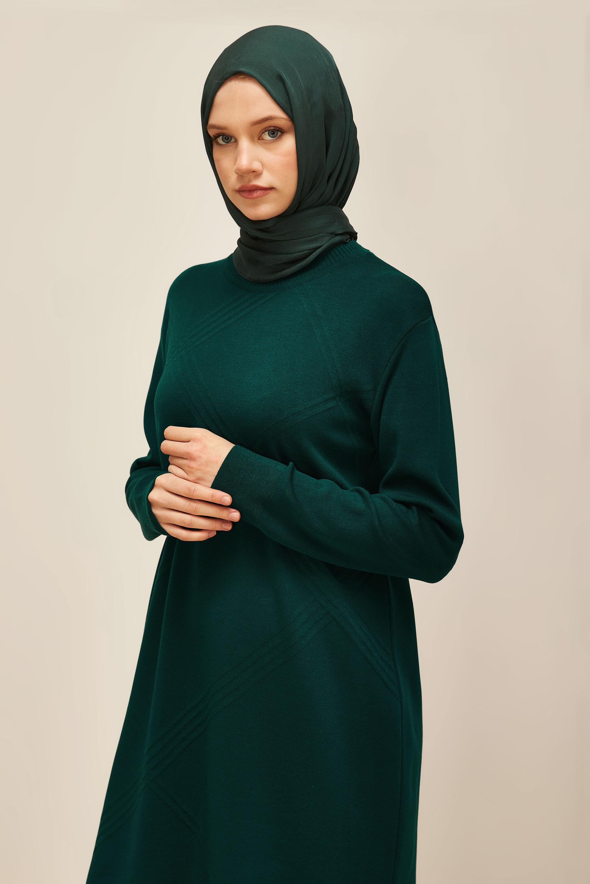 Tesettür giyim YEŞİL TRİKO TUNİK 45803