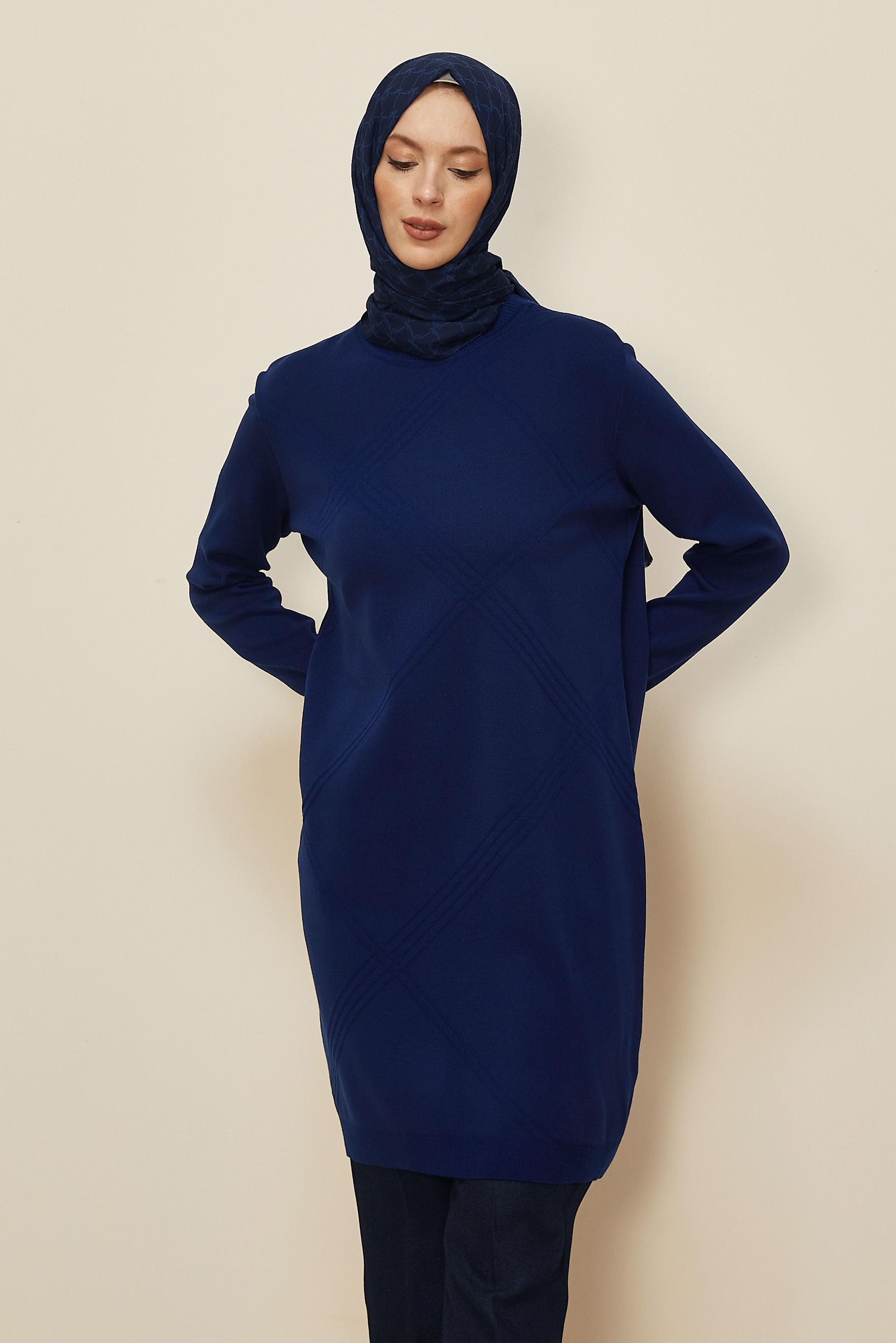 Tesettür giyim LACİVERT 45803 TRİKO TUNİK 40-48