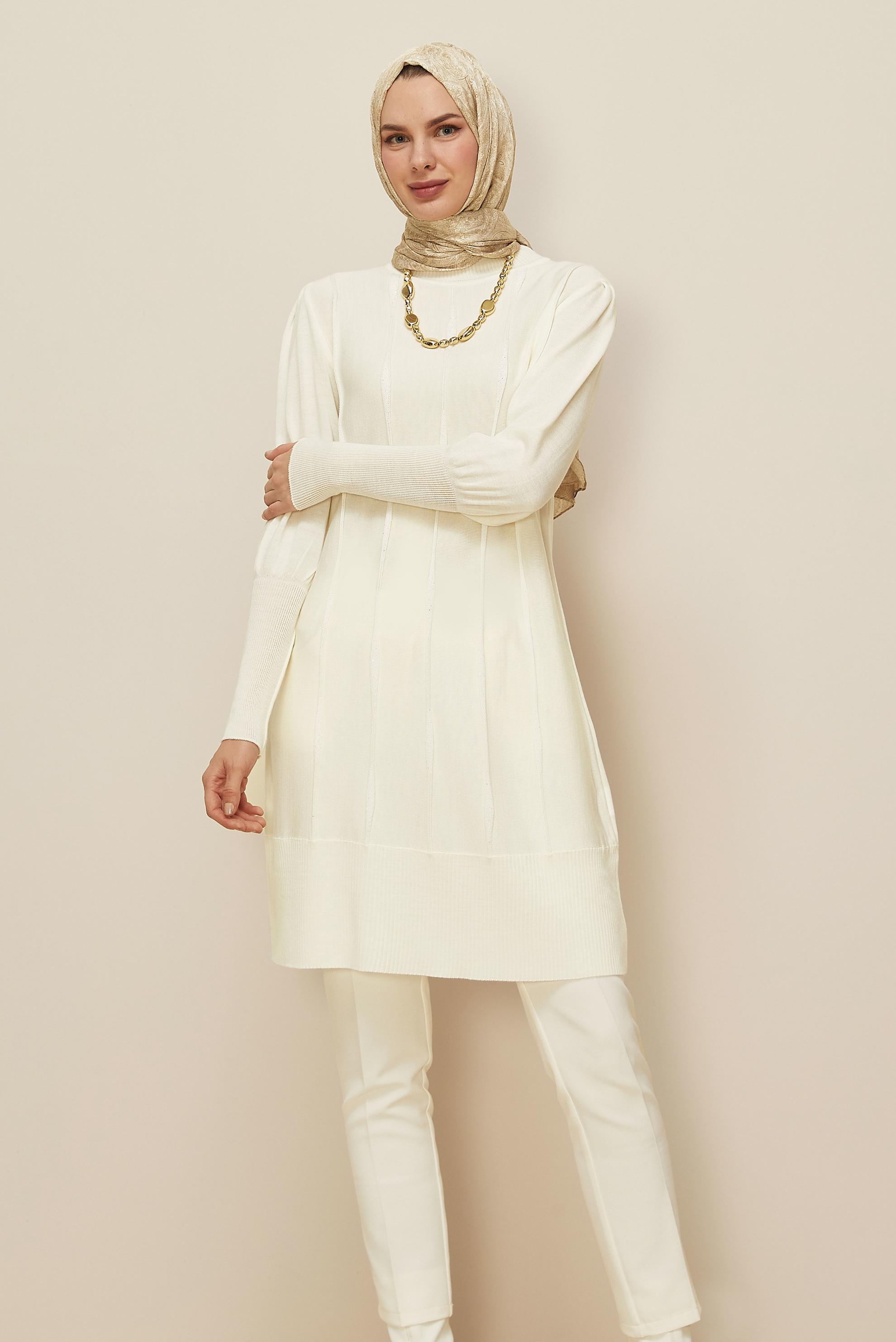 Tesettür giyim BEYAZ TRİKO TUNİK 45808