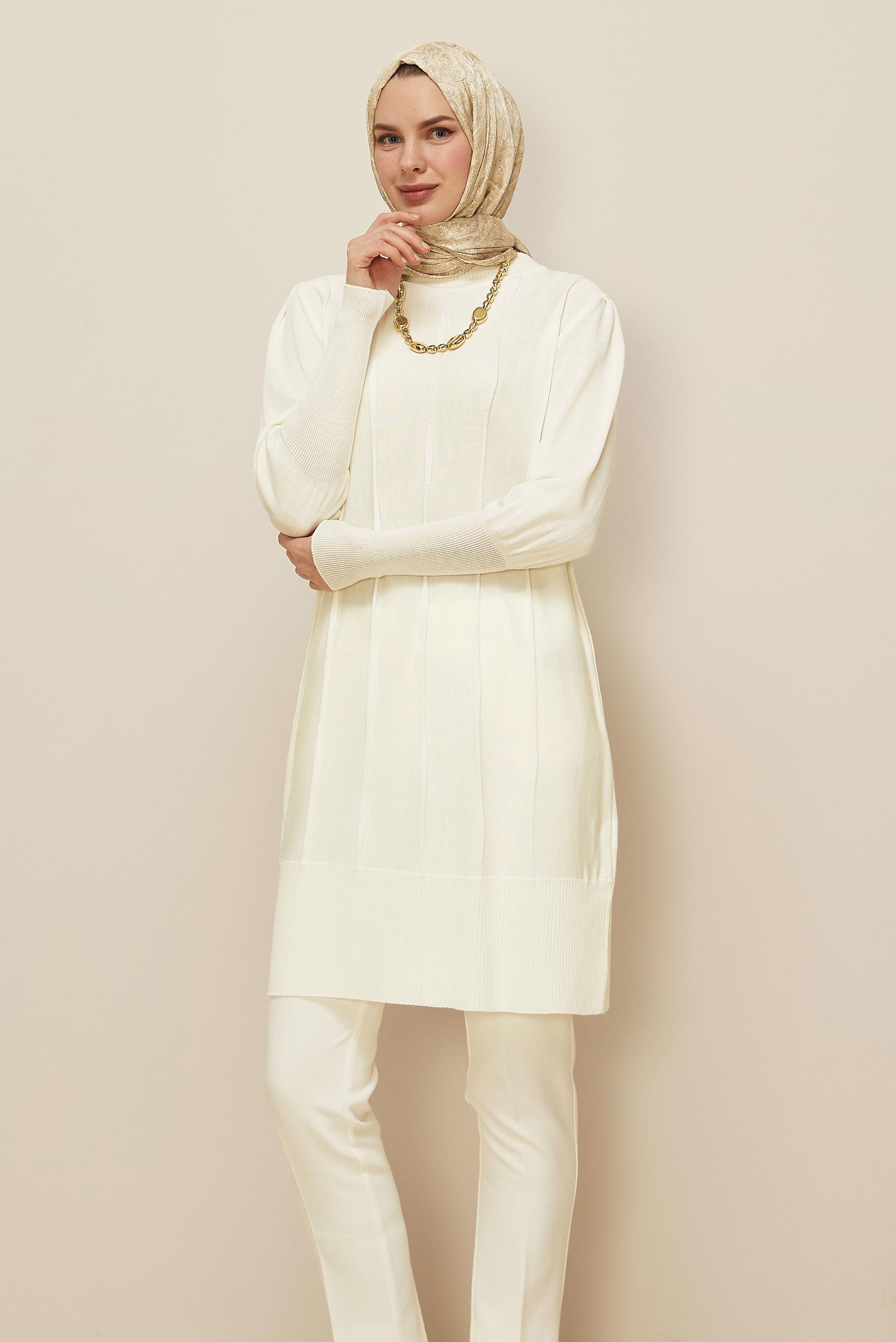 Tesettür giyim BEYAZ TRİKO TUNİK 45808