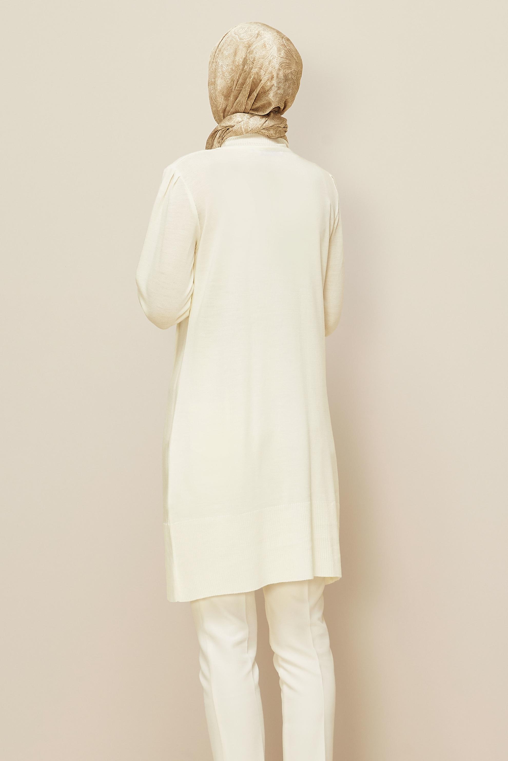 Tesettür giyim BEYAZ TRİKO TUNİK 45808