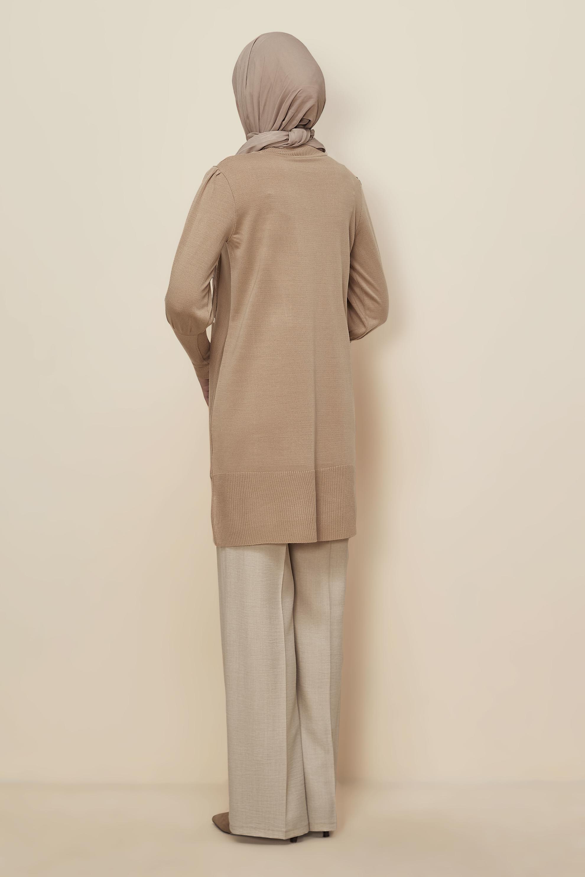 Tesettür giyim BEJ TRİKO TUNİK 45808