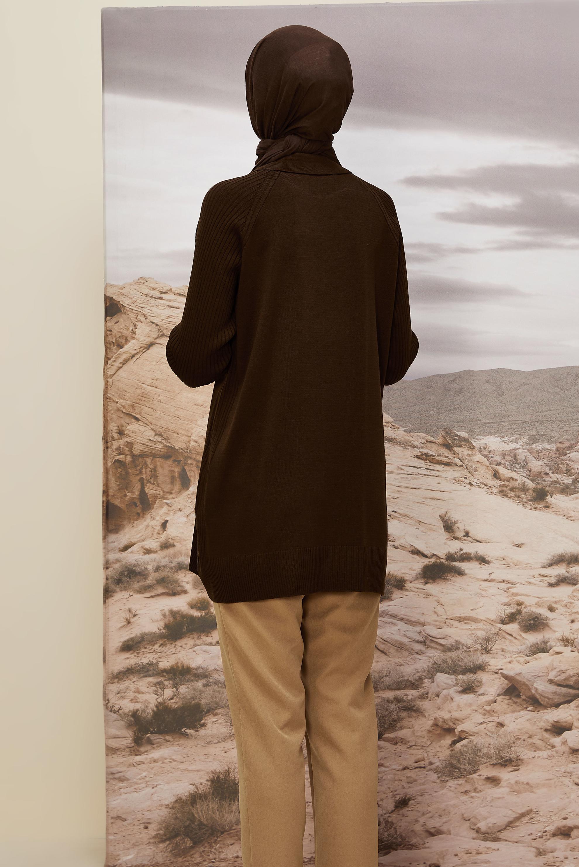 Tesettür giyim KAHVE GÖMLEK YAKA TRİKO TUNİK 45809