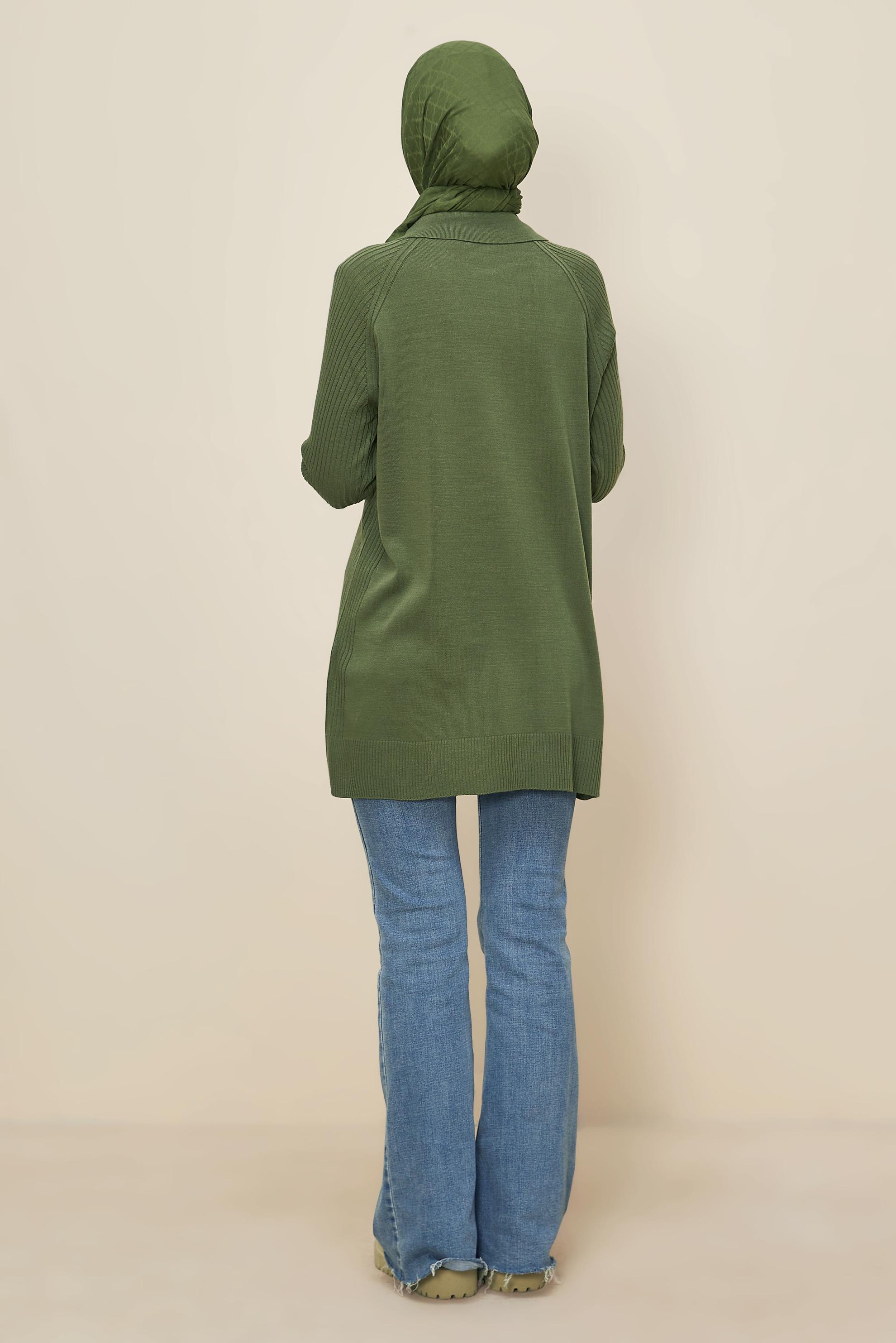 Tesettür giyim YEŞİL GÖMLEK YAKA TRİKO TUNİK 45809