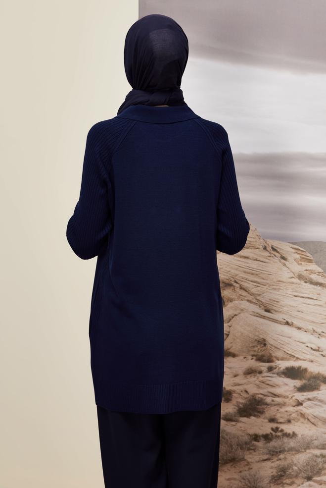 Vêtements hijab BLEU MARINE TUNIQUE EN MAILLE À COL CHEMISE 45809 - ALVİNA