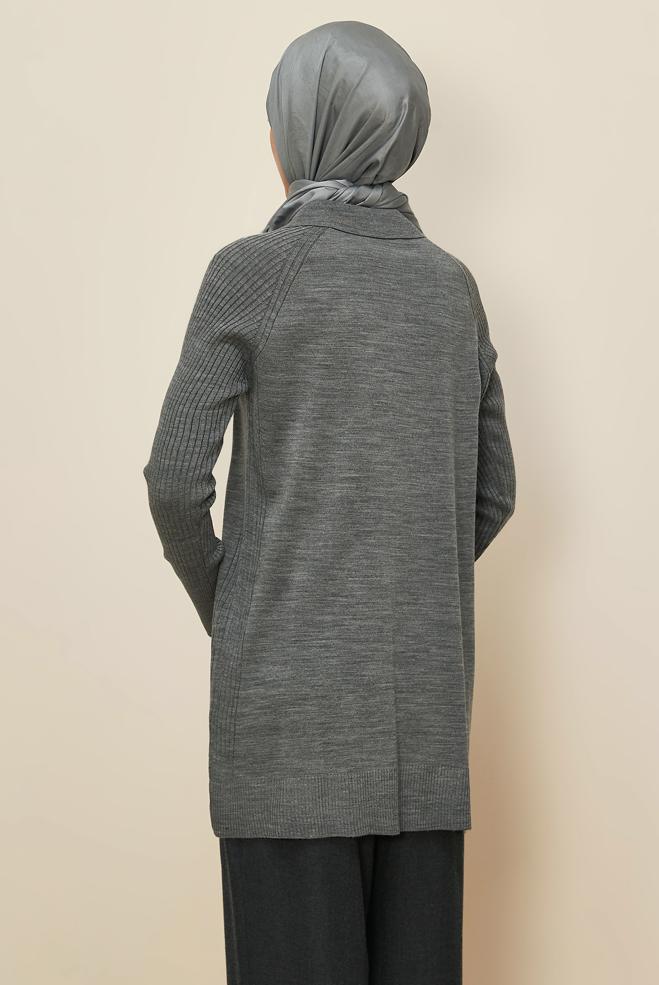 Tesettür giyim GRİ GÖMLEK YAKA TRİKO TUNİK 45809 - ALVİNA