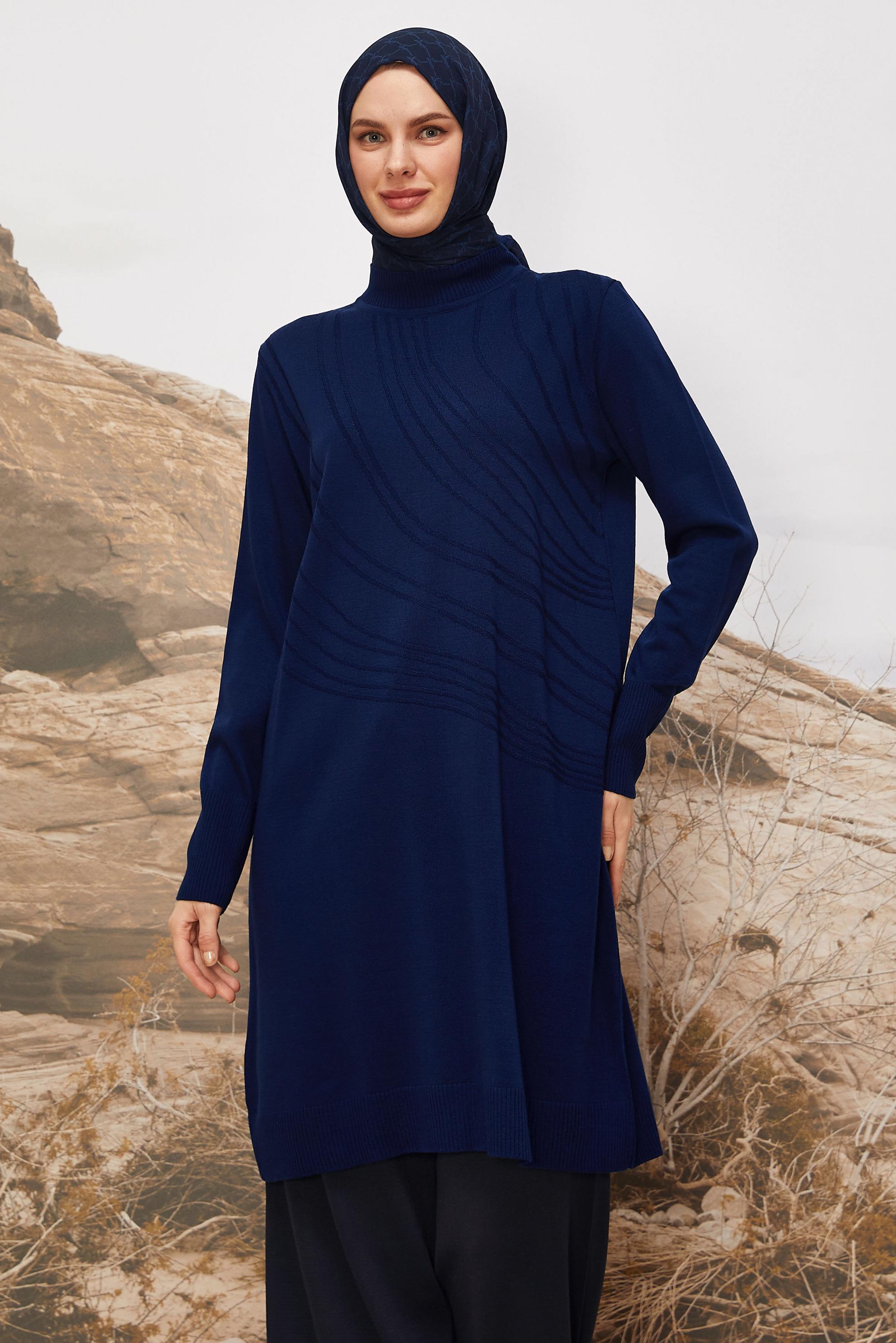 Tesettür giyim LACİVERT 45810 TRİKO TUNİK 40-48