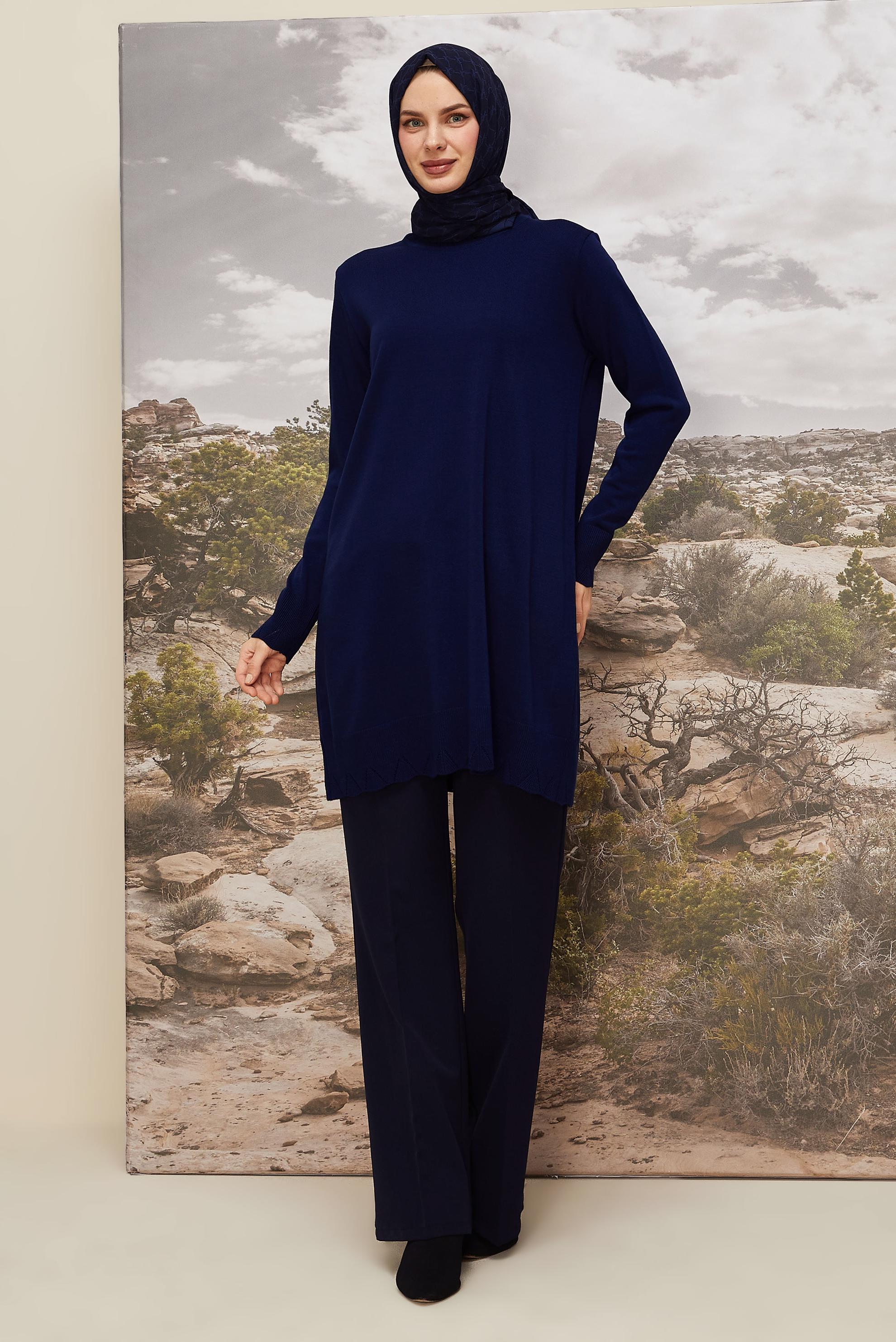Tesettür giyim LACİVERT 45811 TRİKO TUNİK 40-48