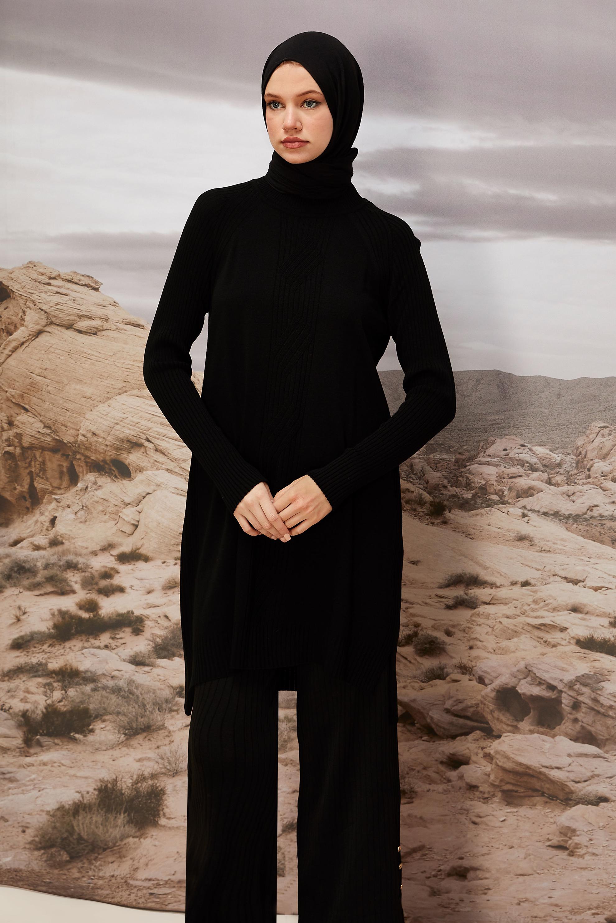 Tesettür giyim SİYAH TRİKO TUNİK 45812