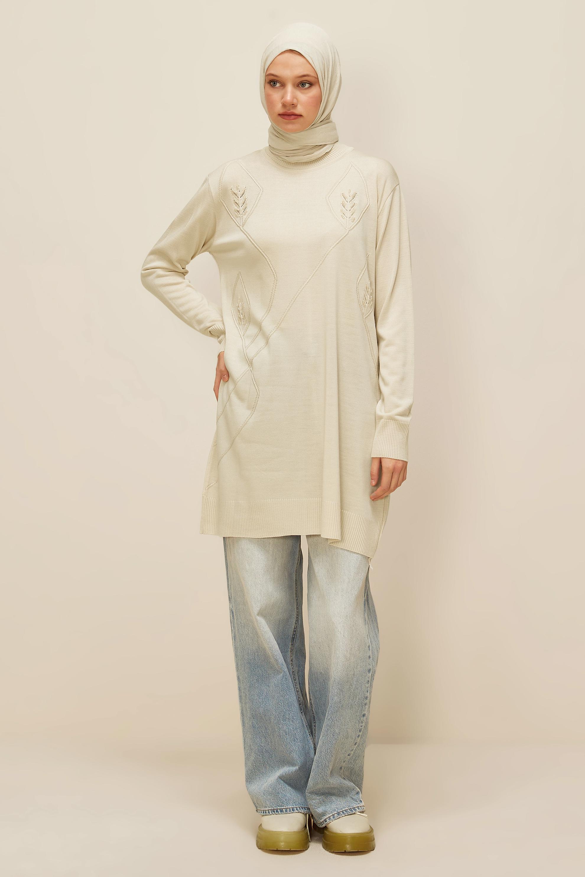 Tesettür giyim BEJ NAKIŞLI TRİKO TUNİK 45814