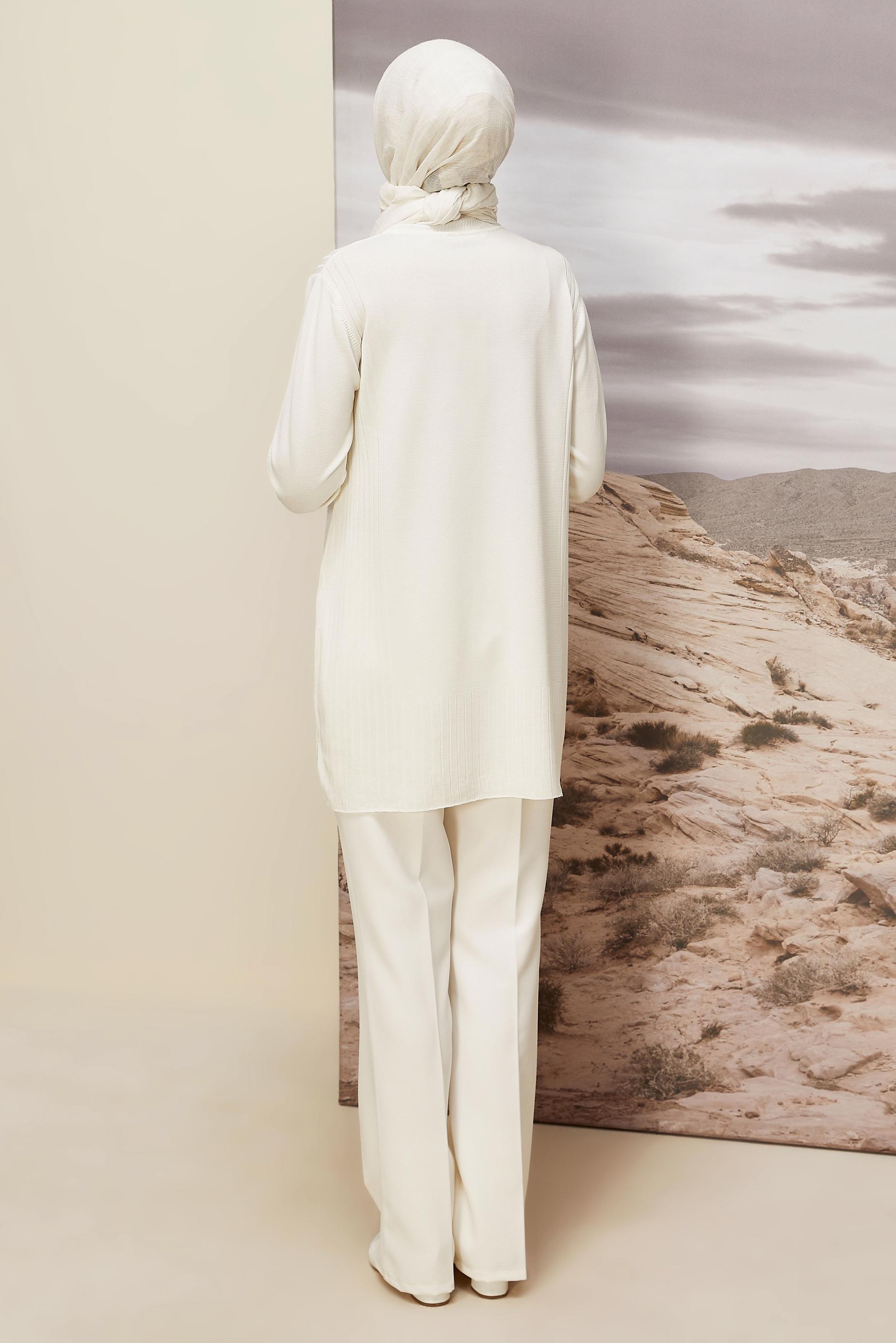 Hijab clothing WHITE 45849 TRİKO TUNİK 38-46