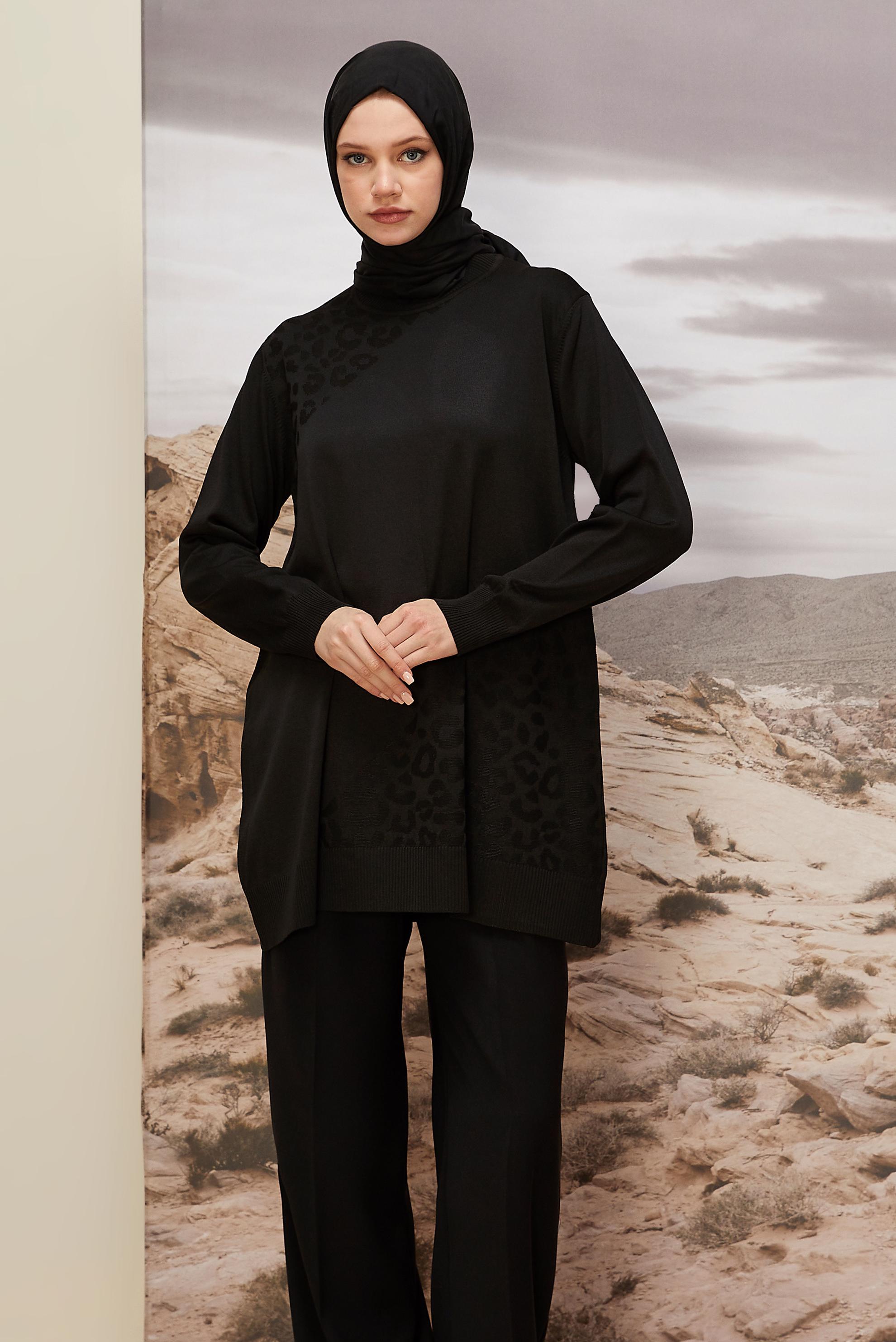 Tesettür giyim SİYAH TRİKO TUNİK 45850