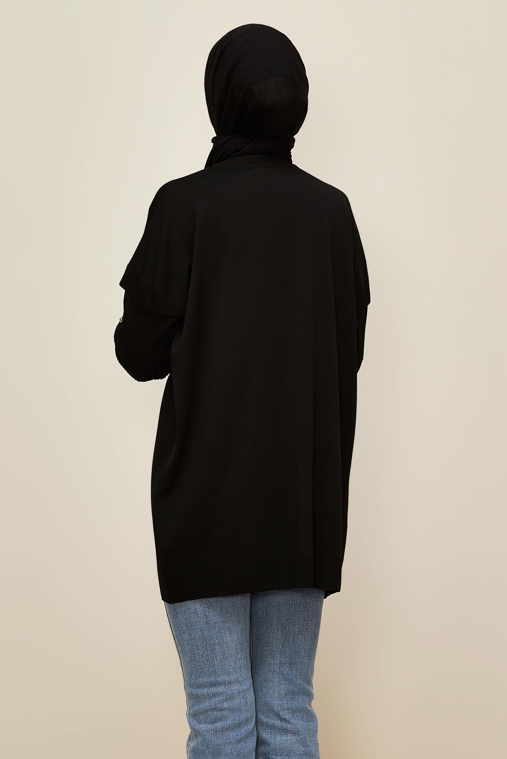 Tesettür giyim SİYAH DÜĞME DETAYLI TRİKO TUNİK 45853