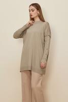 Sade Triko Şıklığı