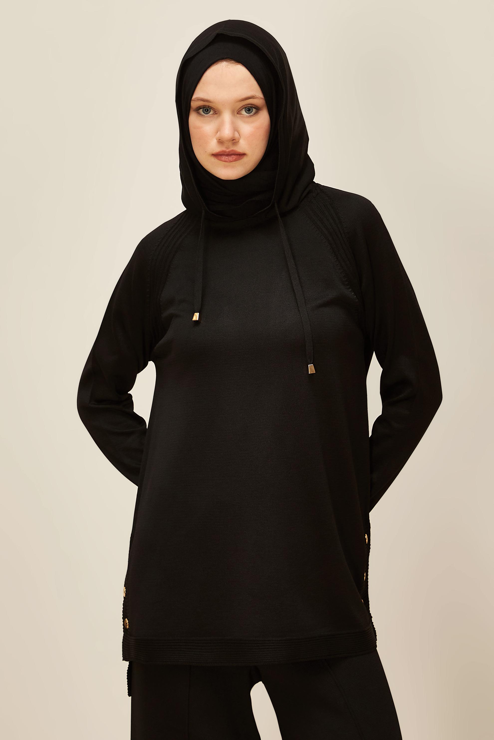 Tesettür giyim SİYAH KAPÜŞONLU TRİKO TUNİK 45855
