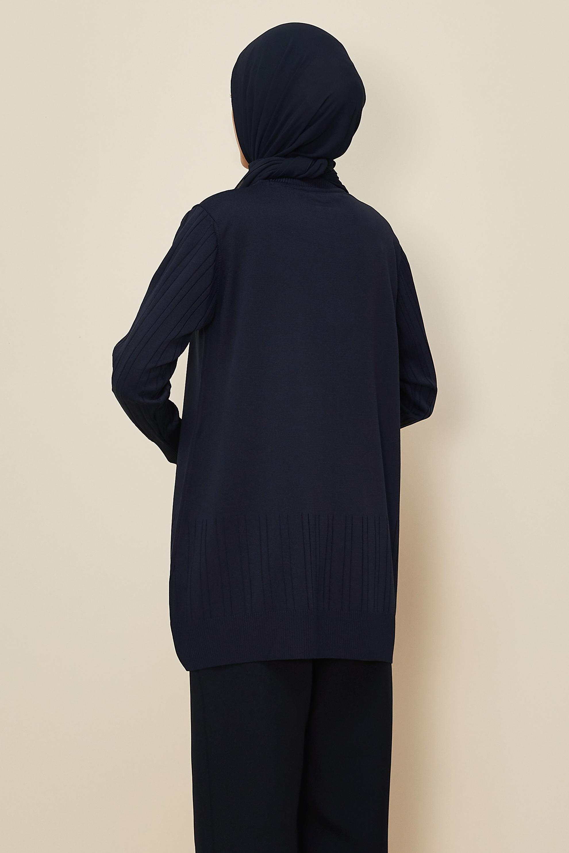 Tesettür giyim LACİVERT TRİKO TUNİK 45856