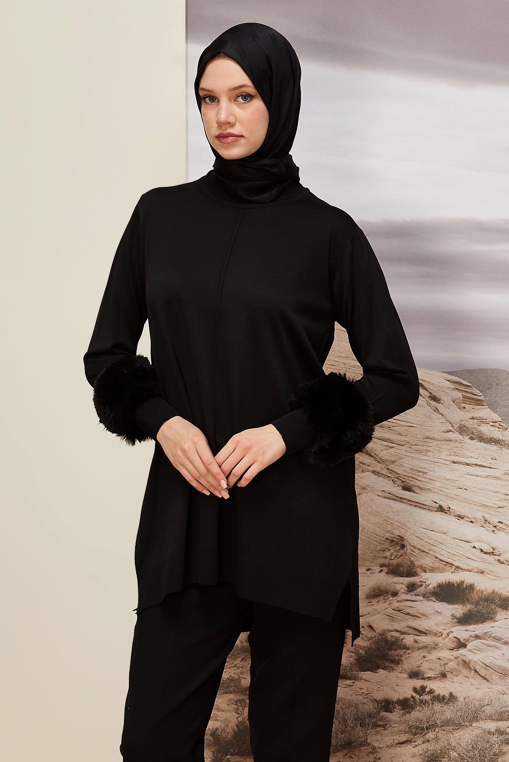 Vêtements hijab NOIR TUNIQUE EN MAILLE AVEC DÉTAIL EN FAUSSE FOURRURE 45900