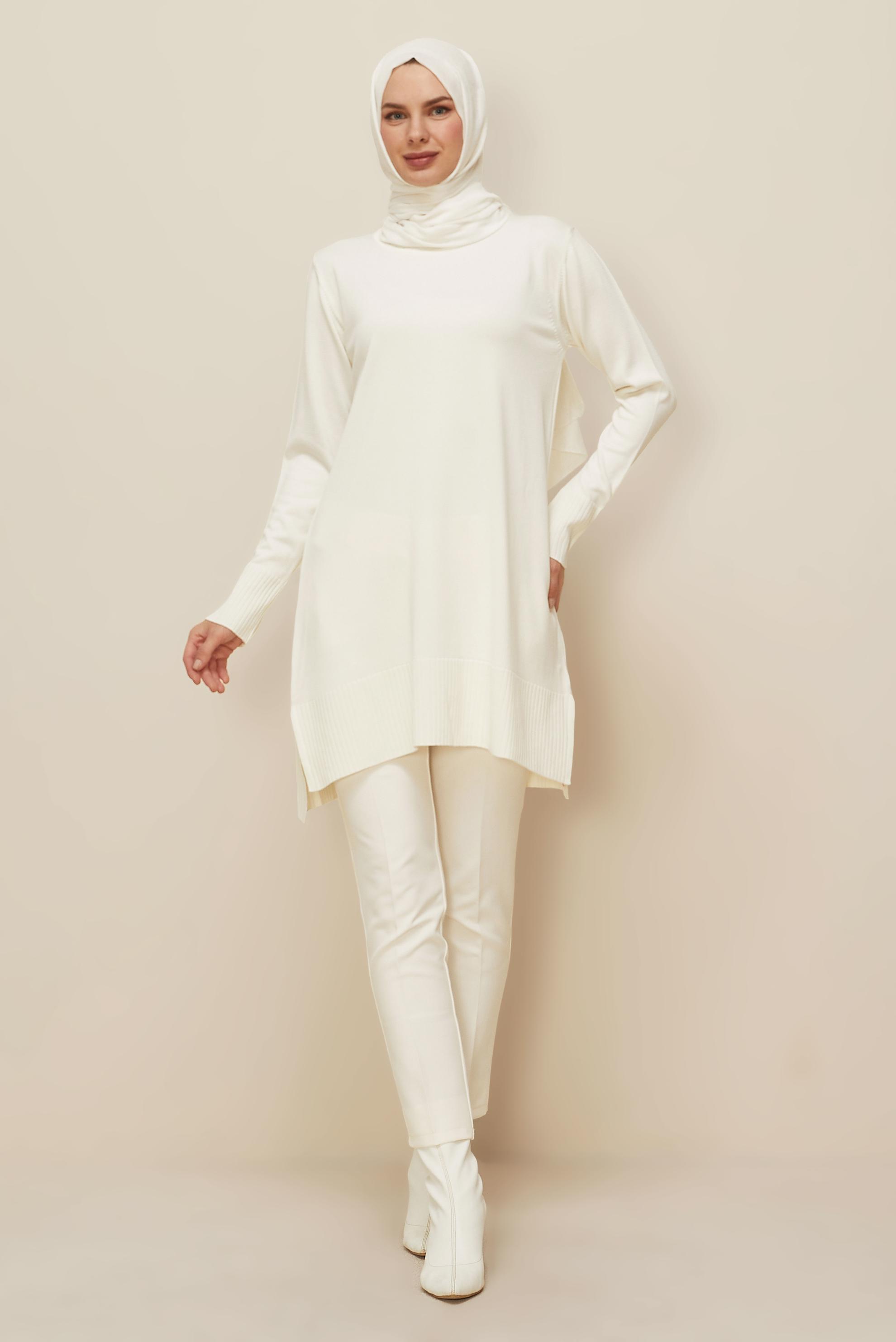 Tesettür giyim BEYAZ 45901 TRİKO TUNİK 38-46