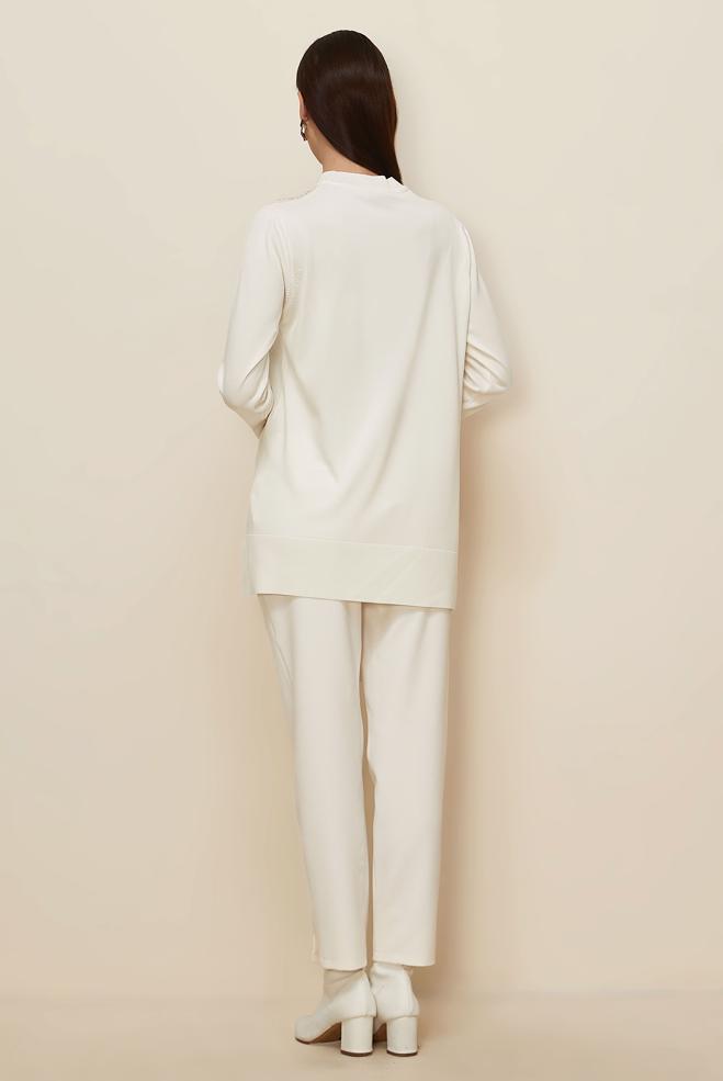 Tesettür giyim BEYAZ BONCUK İŞLEMELİ TRİKO TUNİK 45906 - ALVİNA