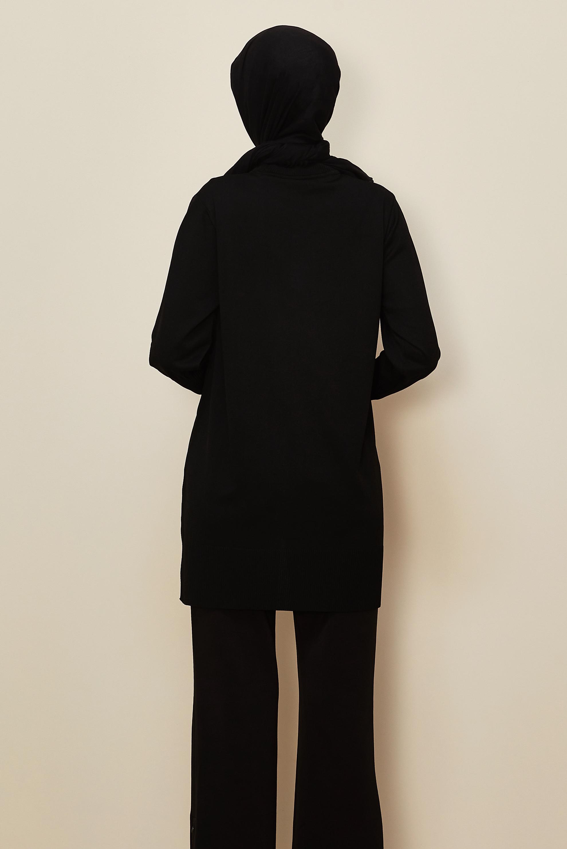 Tesettür giyim SİYAH BONCUK İŞLEMELİ TRİKO TUNİK 45907