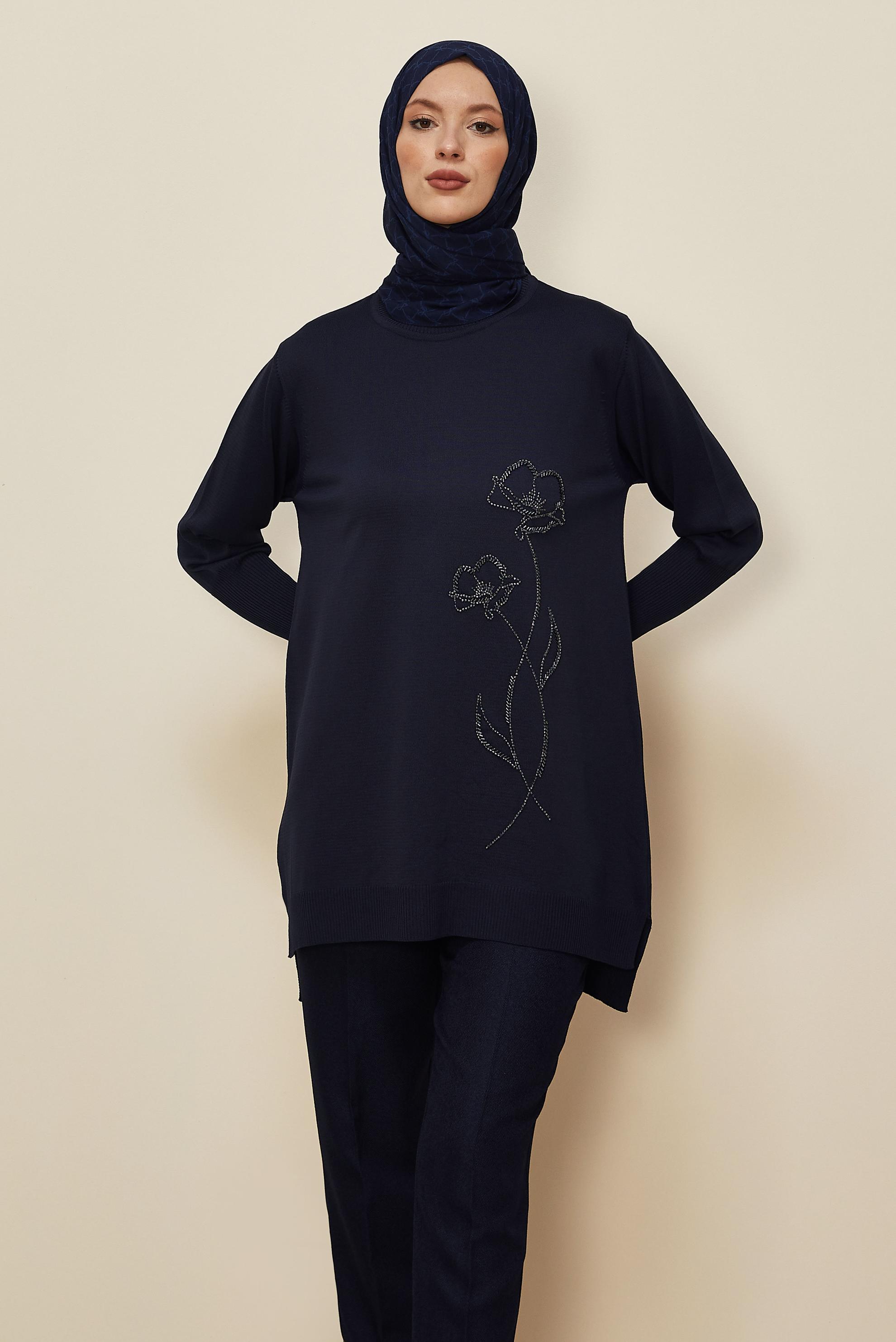 Hijab clothing NAVY BLUE BEAD EMBROIDERED KNITWEAR TUNIC 45907