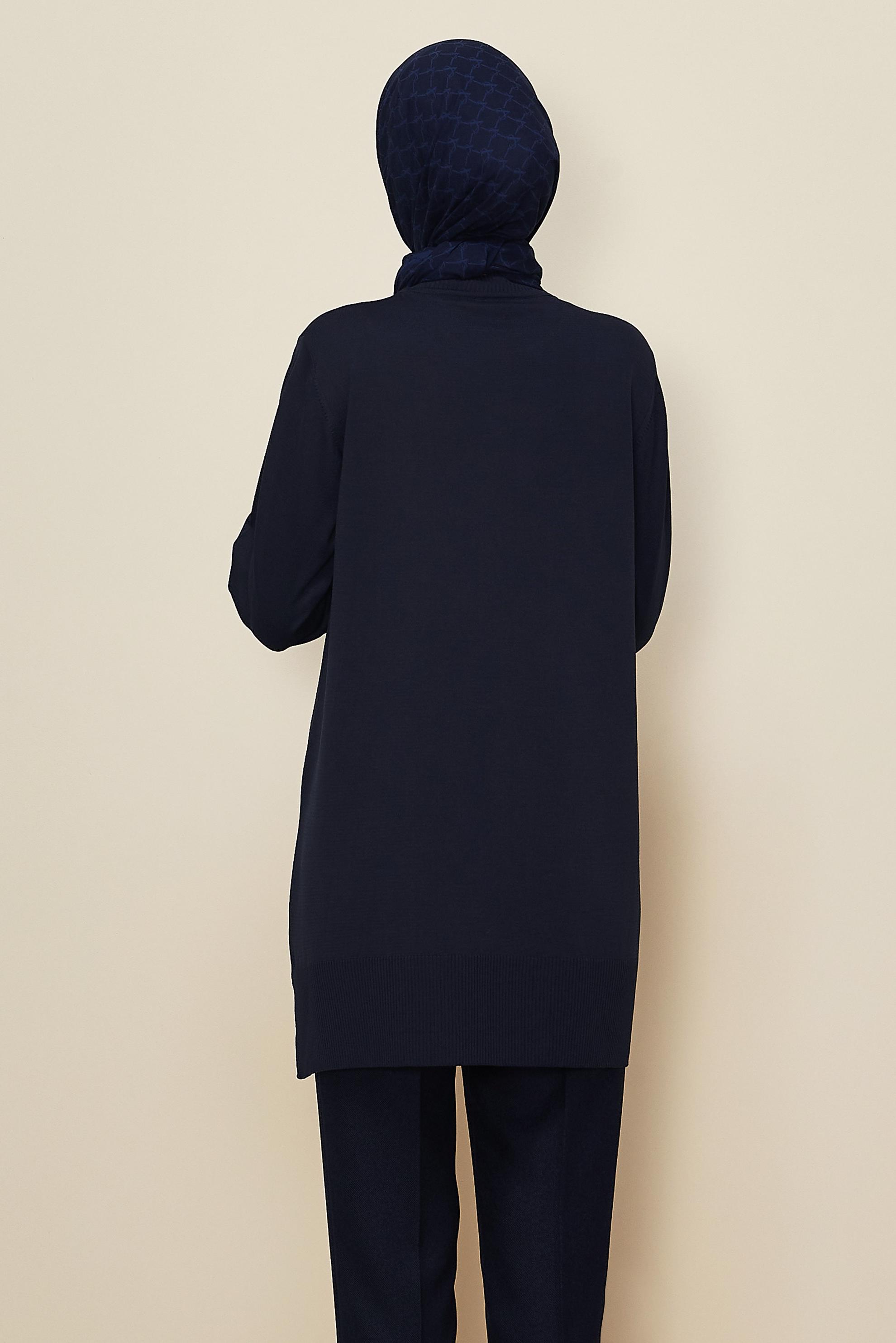 Hijab clothing NAVY BLUE BEAD EMBROIDERED KNITWEAR TUNIC 45907