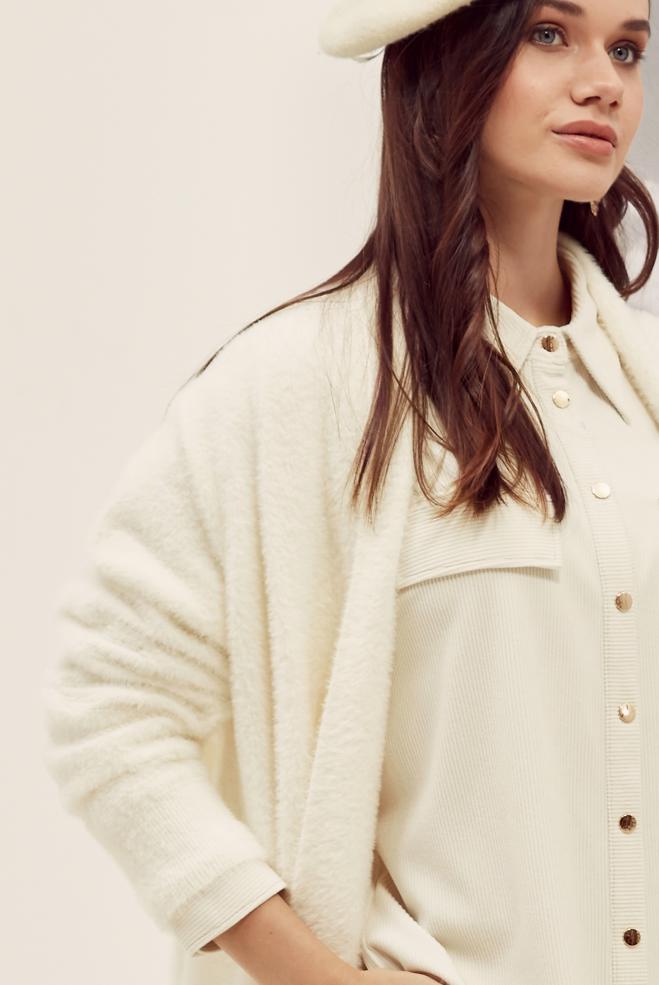 Tesettür giyim BEYAZ TRİKO HIRKA 45925 - ALVİNA