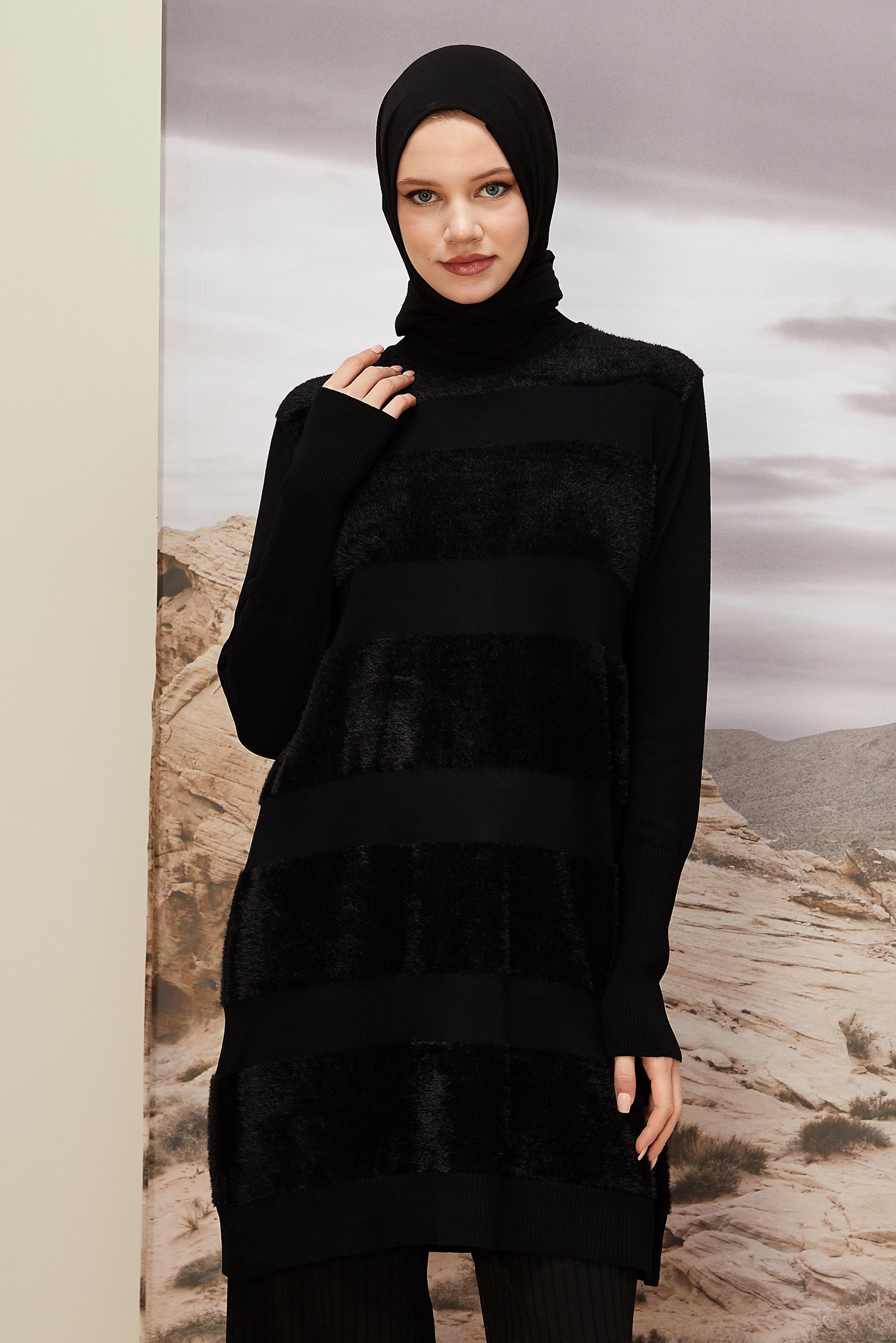 Tesettür giyim SİYAH ÇİZGİLİ TRİKO TUNİK 45930