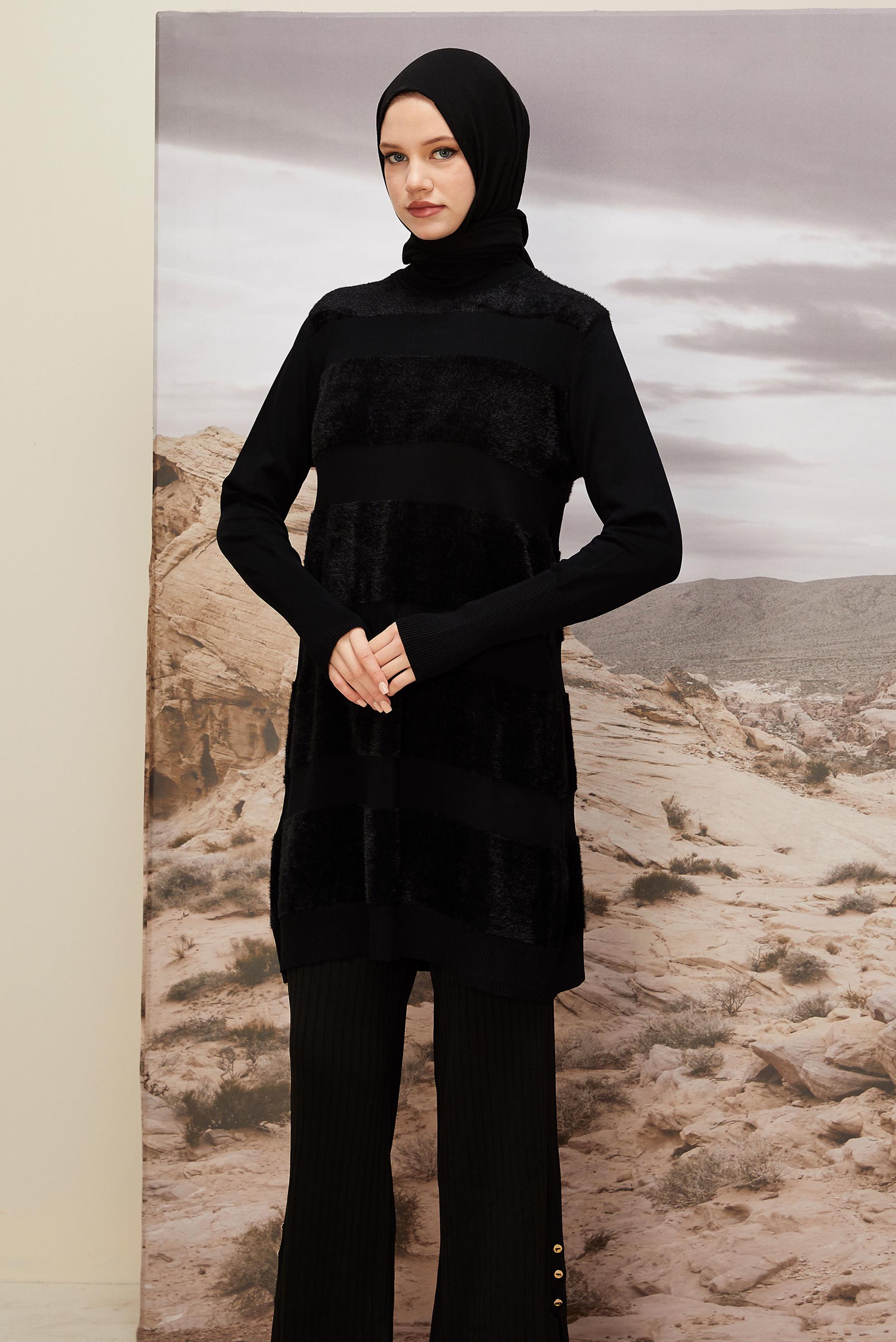 Tesettür giyim SİYAH ÇİZGİLİ TRİKO TUNİK 45930