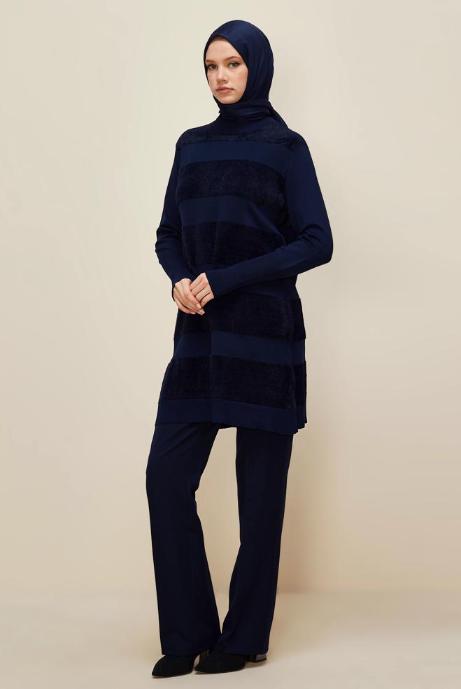 Vêtements hijab BLEU MARINE TUNIQUE EN MAILLE RAYÉE 45930 - ALVİNA