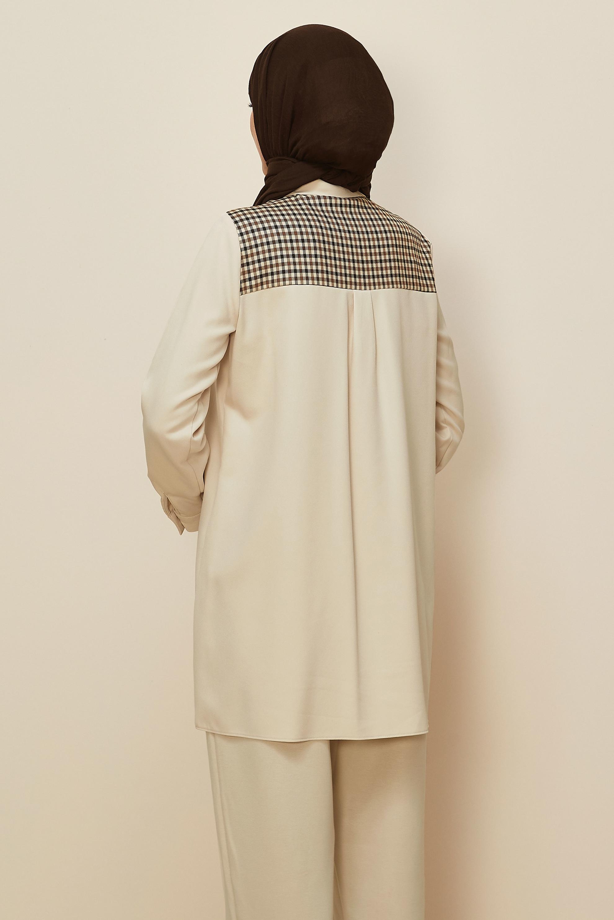 Tesettür giyim EKRU GÖMLEK YAKA TUNİK 45941