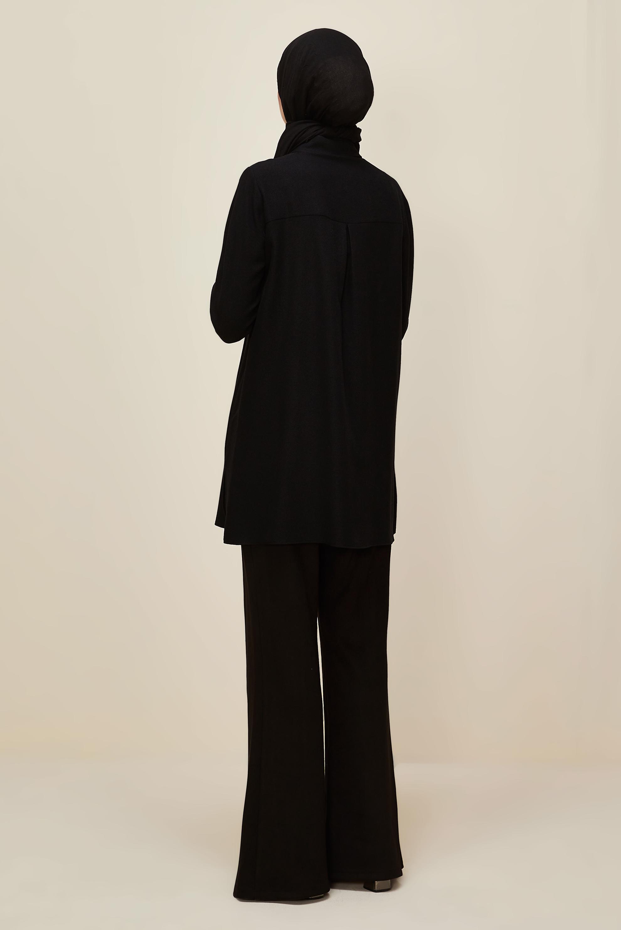 Tesettür giyim SİYAH ÇİÇEK DETAYLI TUNİK 45945