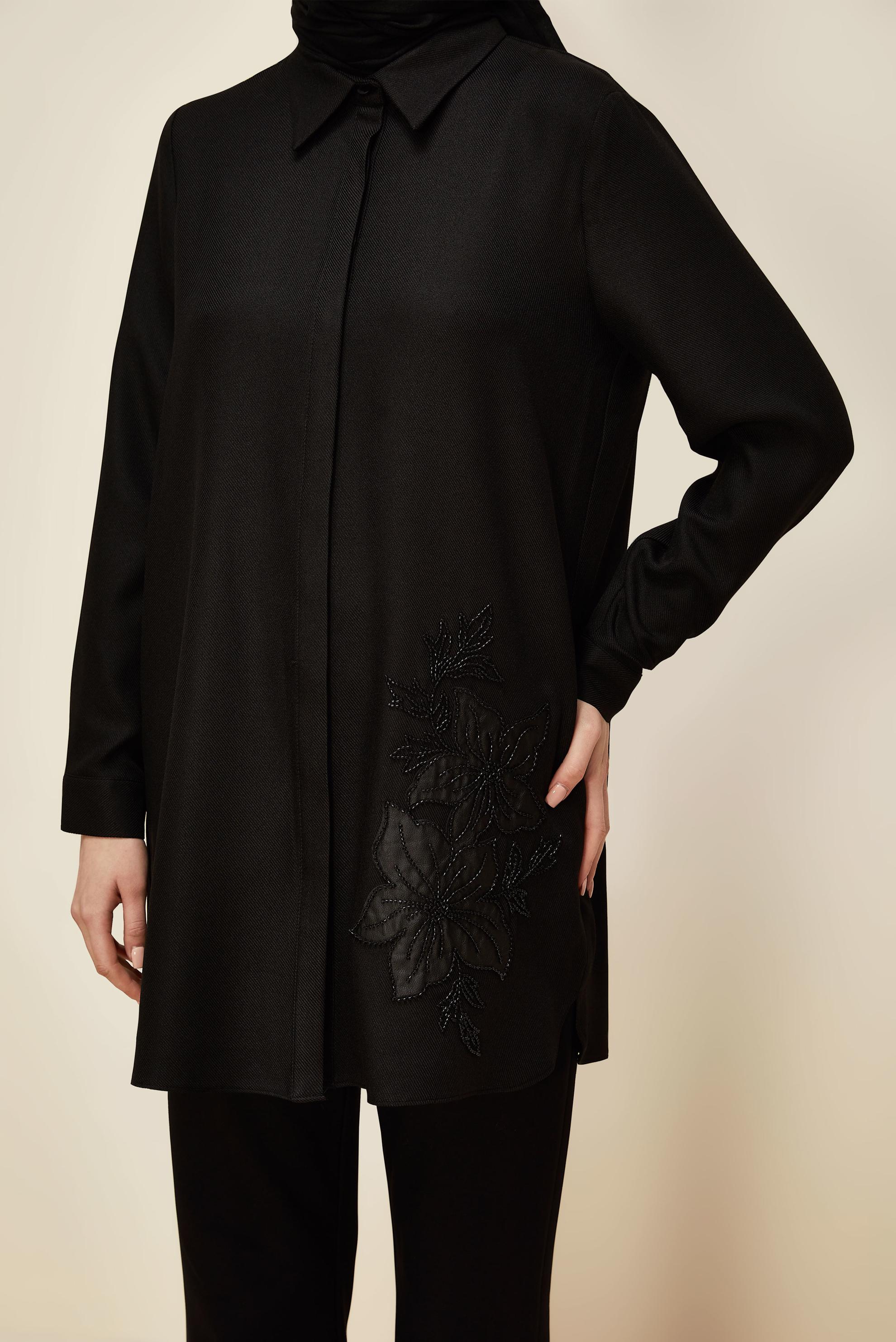 Hijab clothing BLACK BEAD DETAILED TUNIC 46022