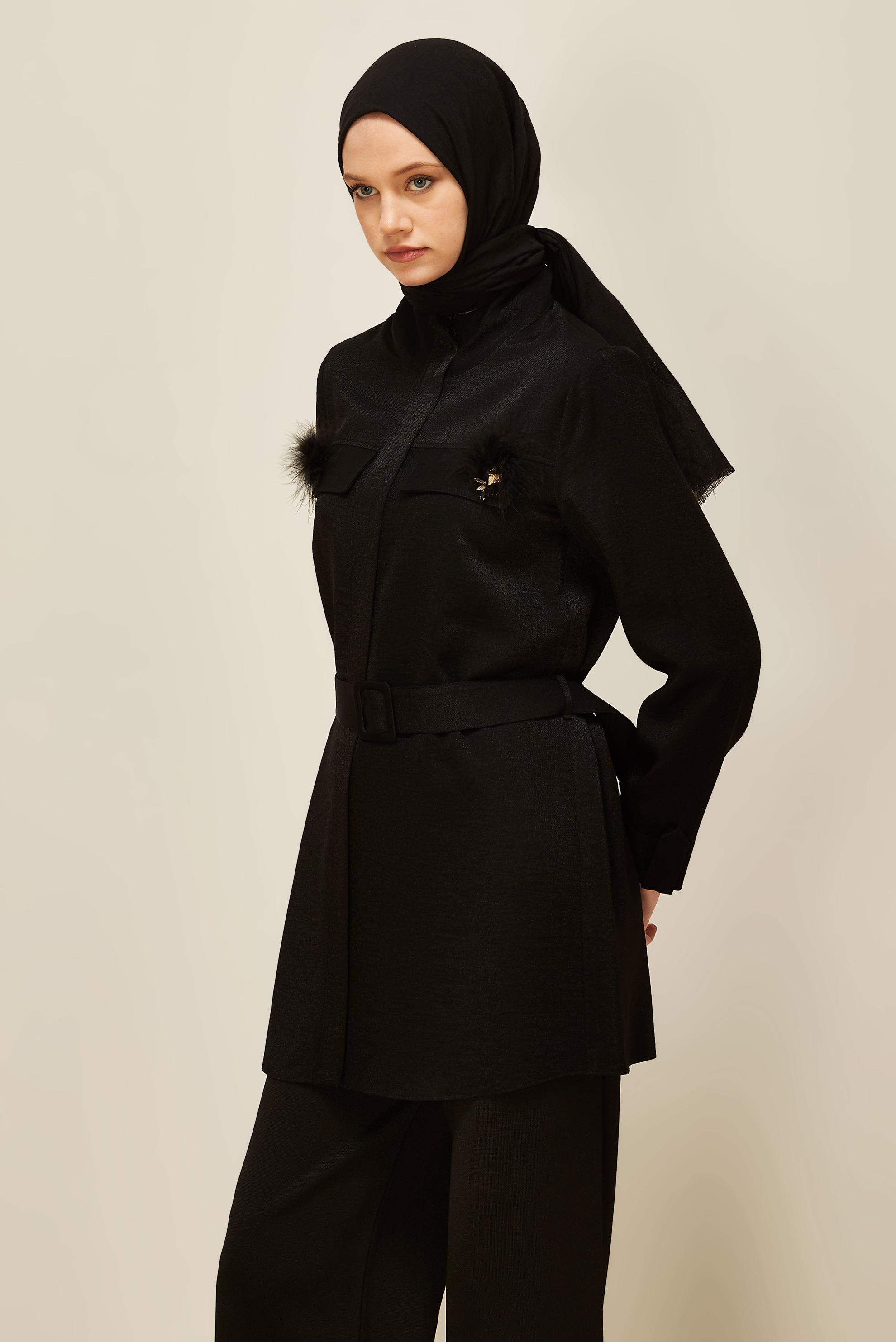 Tesettür giyim SİYAH KEMERLİ BROŞLU TUNİK 46036