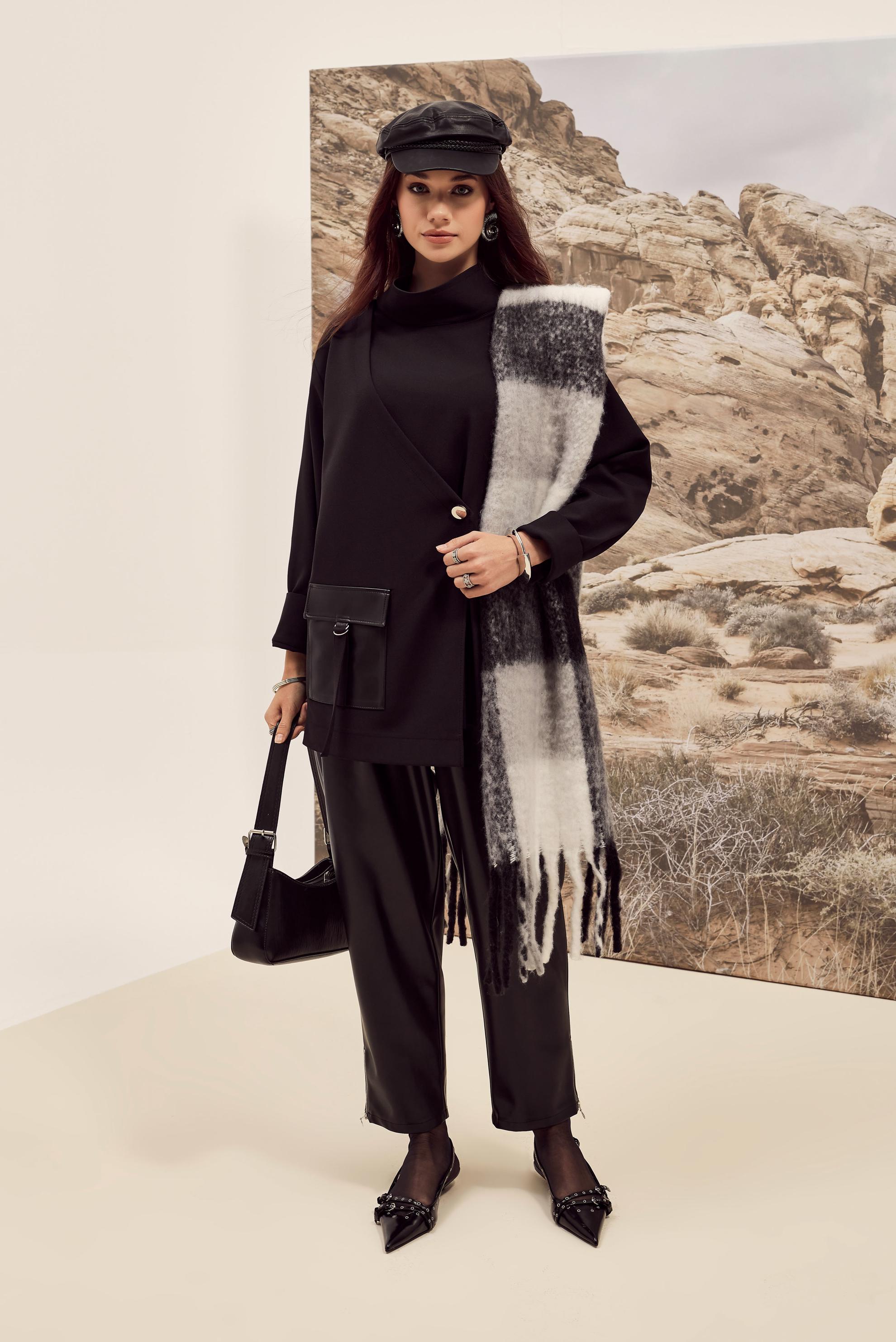 Vêtements hijab NOIR TUNIQUE DÉTAILLÉE EN SIMILICUIR 46043