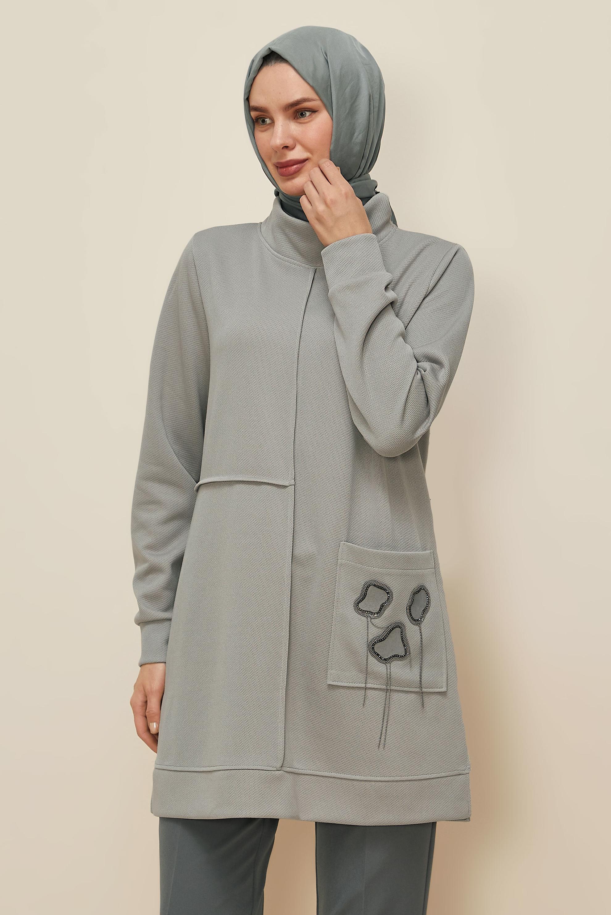 Tesettür giyim GRİ BONCUK İŞLEMELİ EŞOFMAN TUNİK 46155
