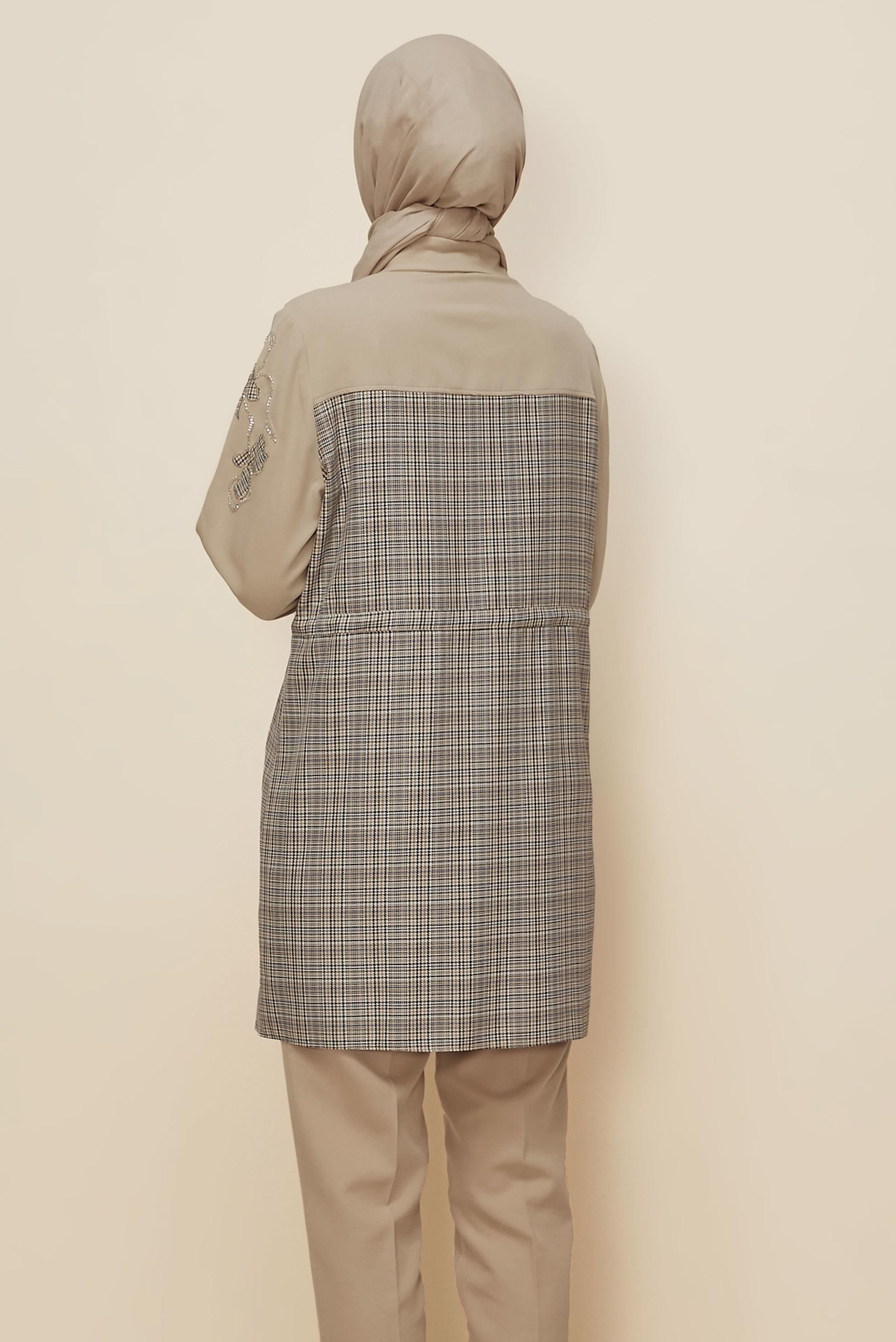 Tesettür giyim BEJ BELİ BÜZGÜLÜ EKOSE TUNİK 46176