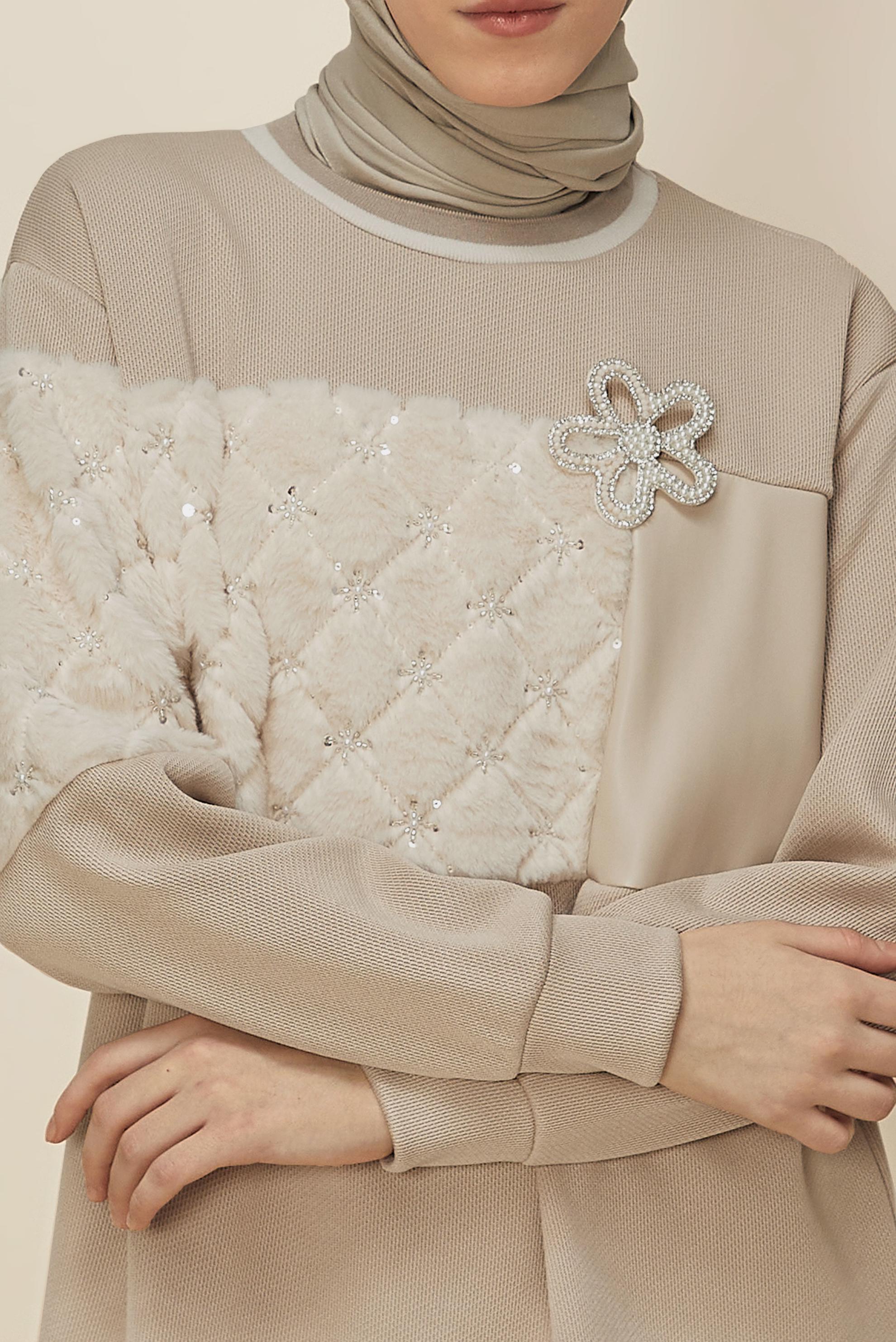 Hijab clothing BEIGE FAUX-FUR DETAILED TUNIC 46181