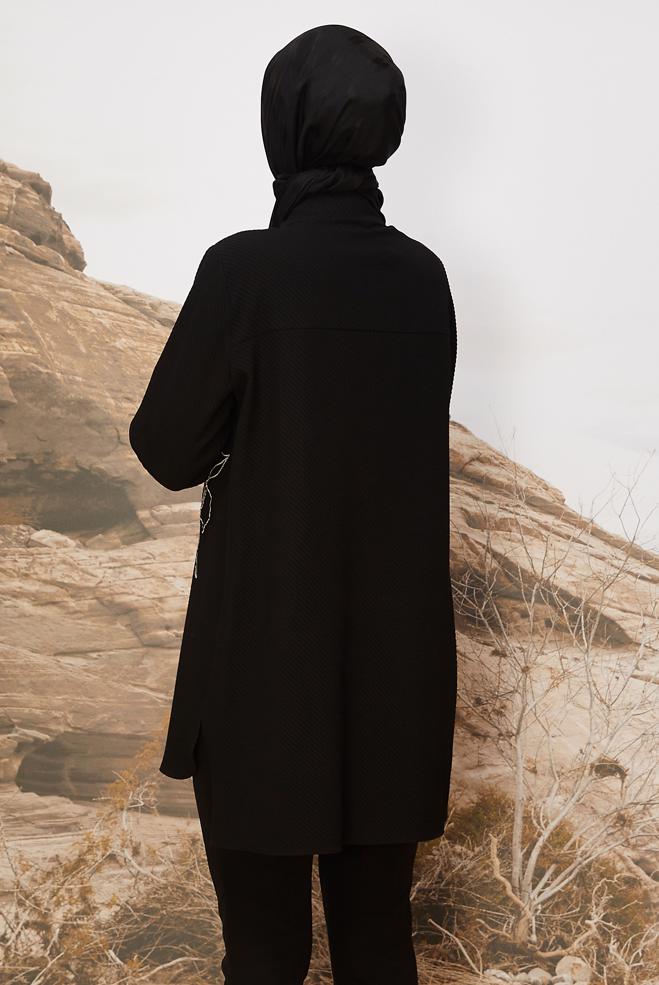 Tesettür giyim SİYAH ÇİÇEK İŞLEMELİ GÖMLEK YAKA TUNİK 46207 - ALVİNA