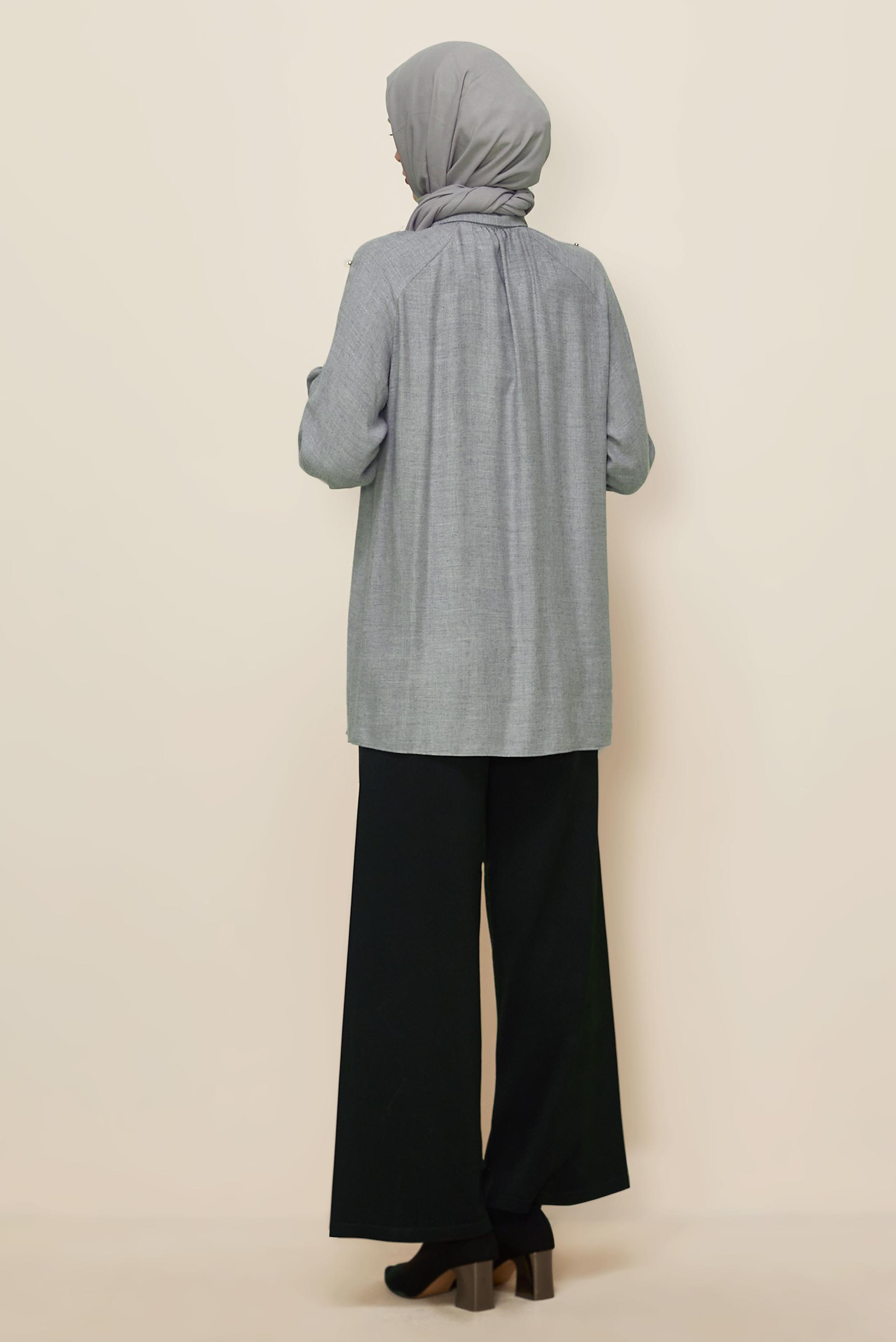 Tesettür giyim GRİ TAŞ İŞLEME DETAYLI TUNİK 46228