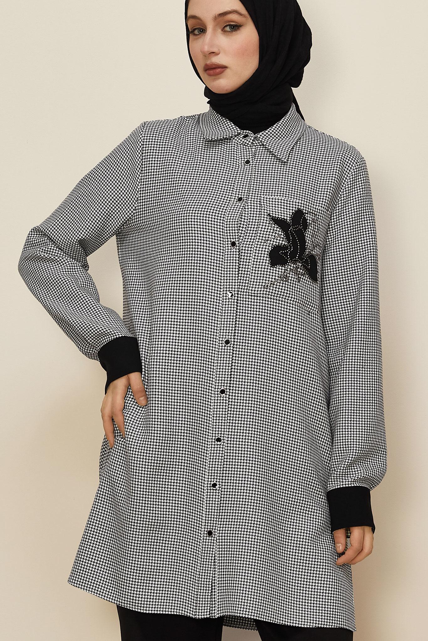 Tesettür giyim SİYAH GÖMLEK YAKA DESENLİ TUNİK 46265