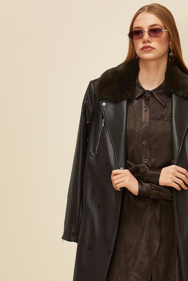 Vêtements hijab BRUN TRENCH-COAT AVEC COL EN FOURRURE 10978 - ALVİNA