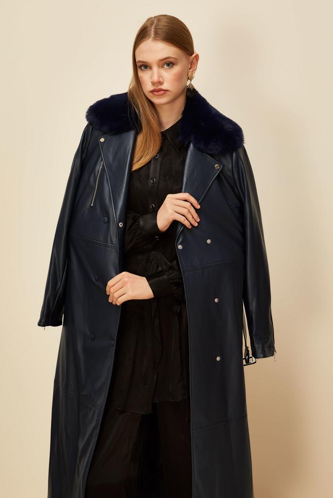 Vêtements hijab BLEU MARINE TRENCH-COAT AVEC COL EN FOURRURE 10978 - ALVİNA