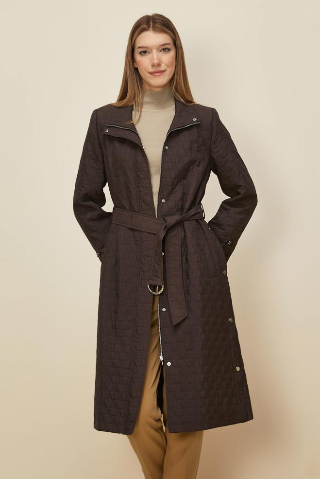 Tesettür giyim KAHVE KEMERLİ KAPİTONE TRENÇKOT 10993 - ALVİNA