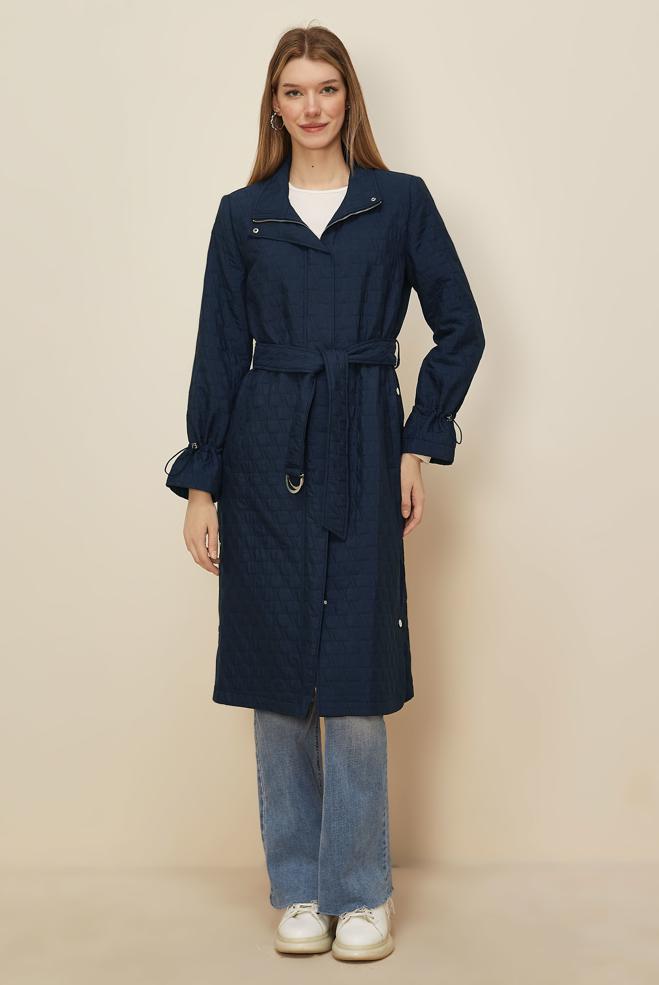 Tesettür giyim LACİVERT KEMERLİ KAPİTONE TRENÇKOT 10993 - ALVİNA