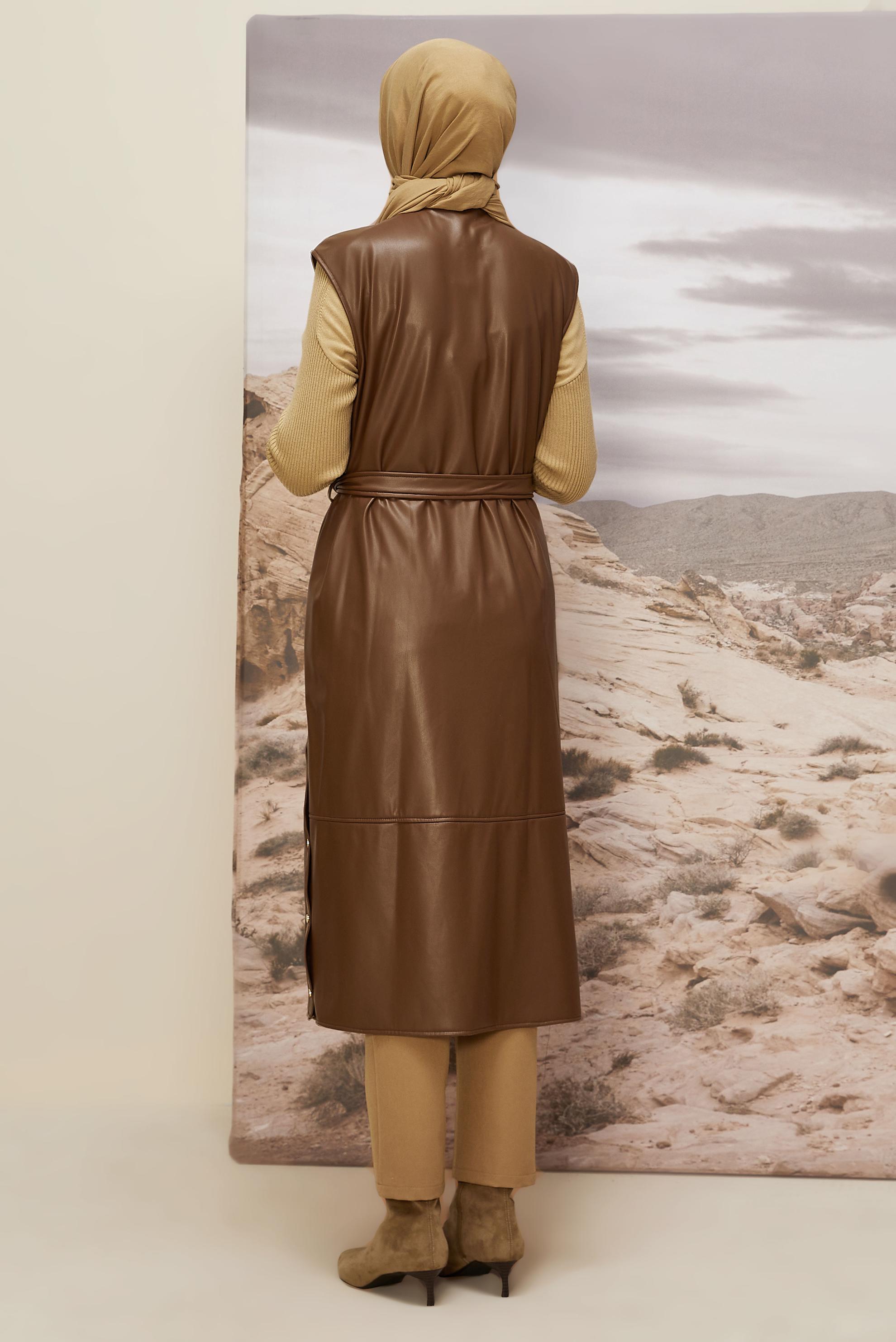 Tesettür giyim TABA KEMERLİ SUNİ DERİ YELEK 45249